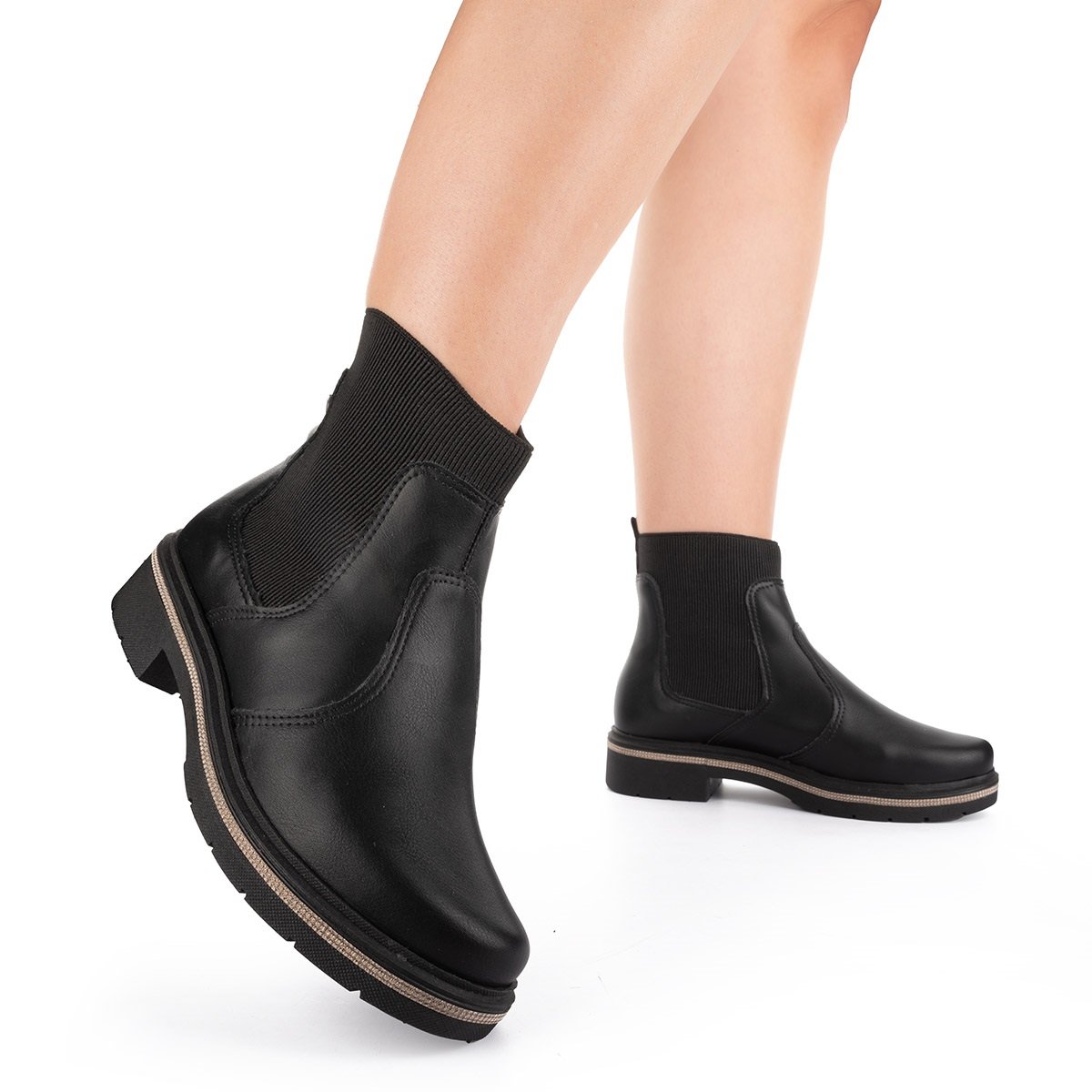 Bota Chelsea Mississipi MA073 Feminina - Preta Preto 8