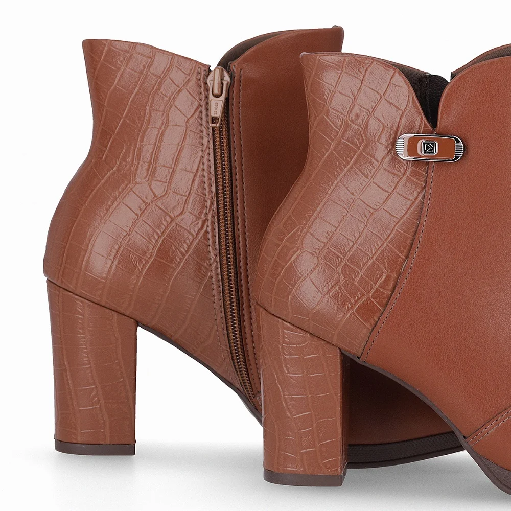Bota Cano Curto Salto Forrado Piccadilly 130240 Feminina - Conhaque Conhaque 4
