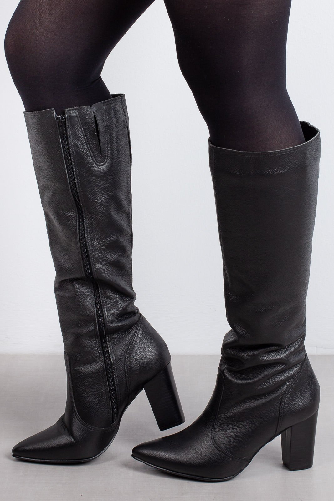 Bota cano longo em couro com salto 6585 Preto 4