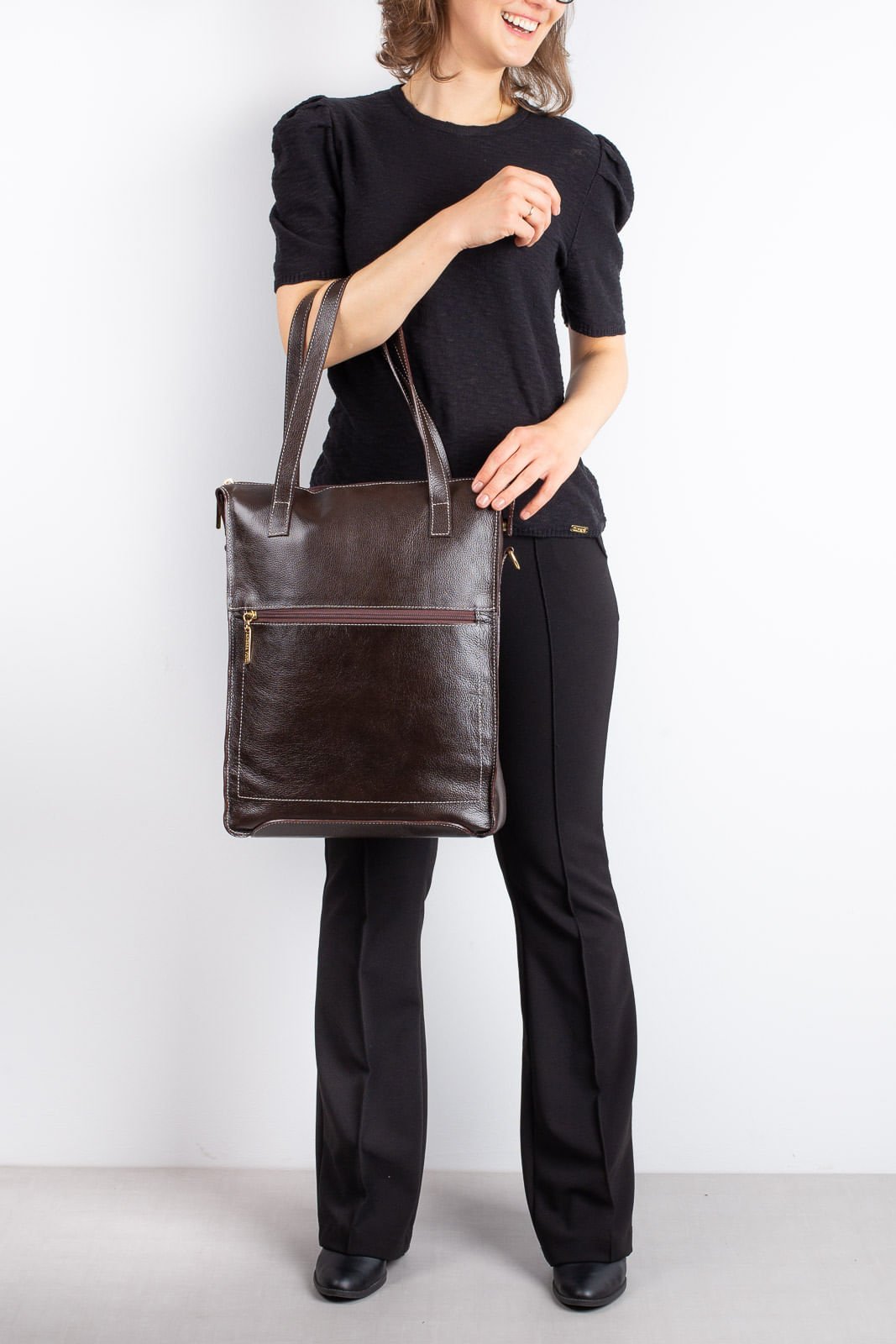 Bolsa para notebook em couro liso Sandra Marrom 5