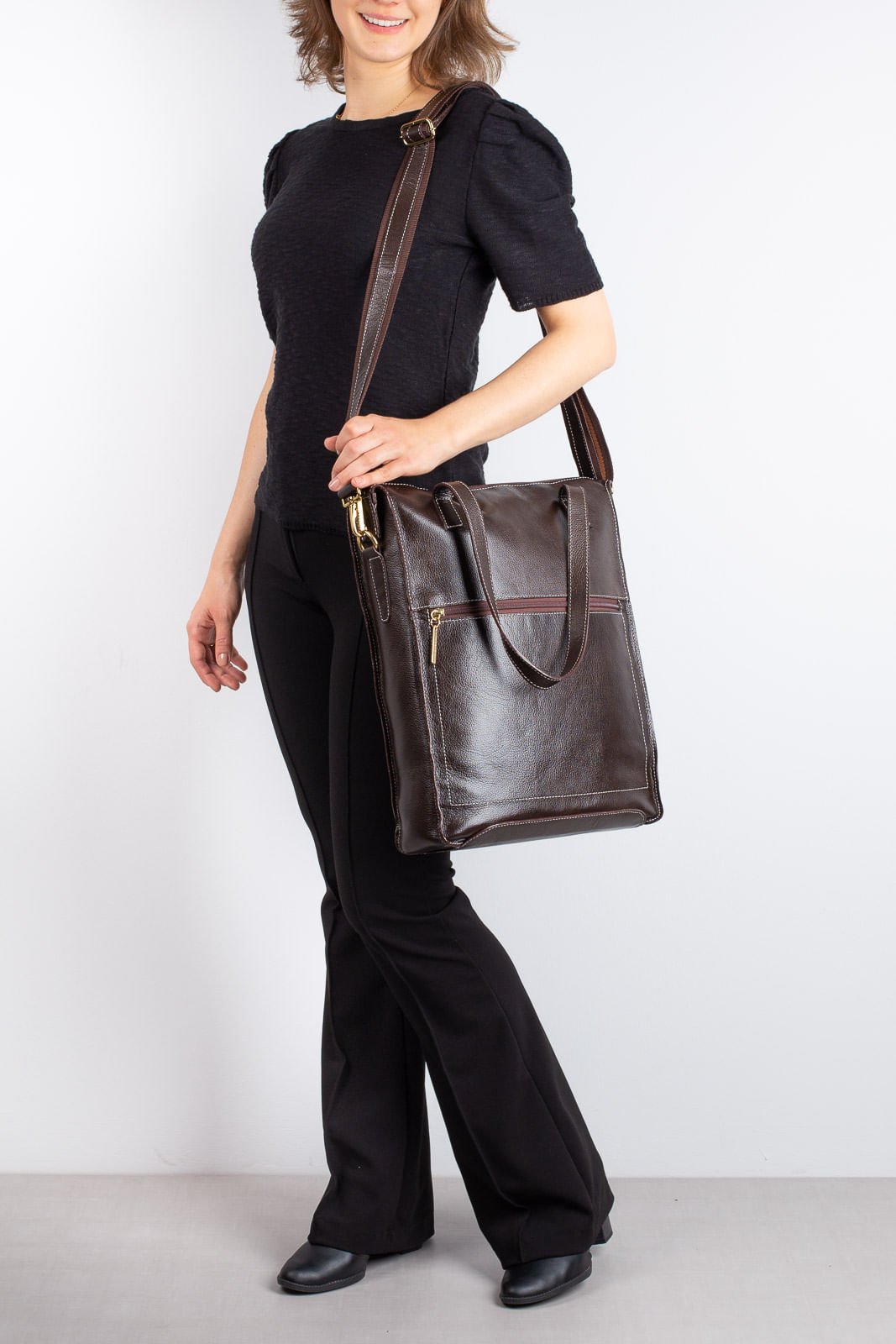 Bolsa para notebook em couro liso Sandra Marrom 6