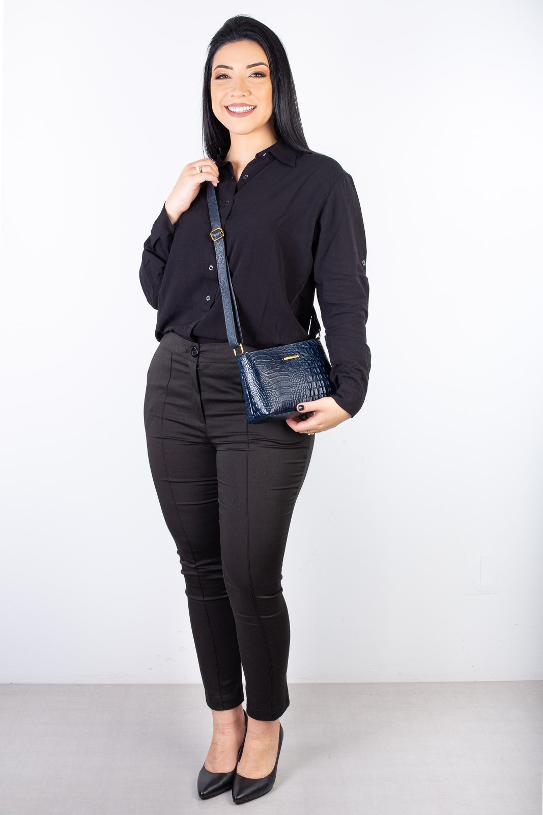 Bolsa pequena transversal de couro croco Iris Azul 8