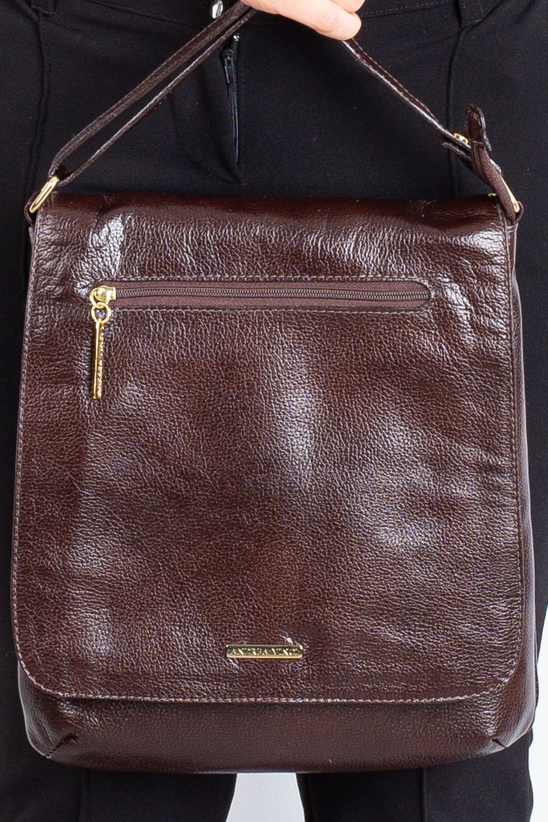 Bolsa transversal grande de couro liso Karina Marrom 3