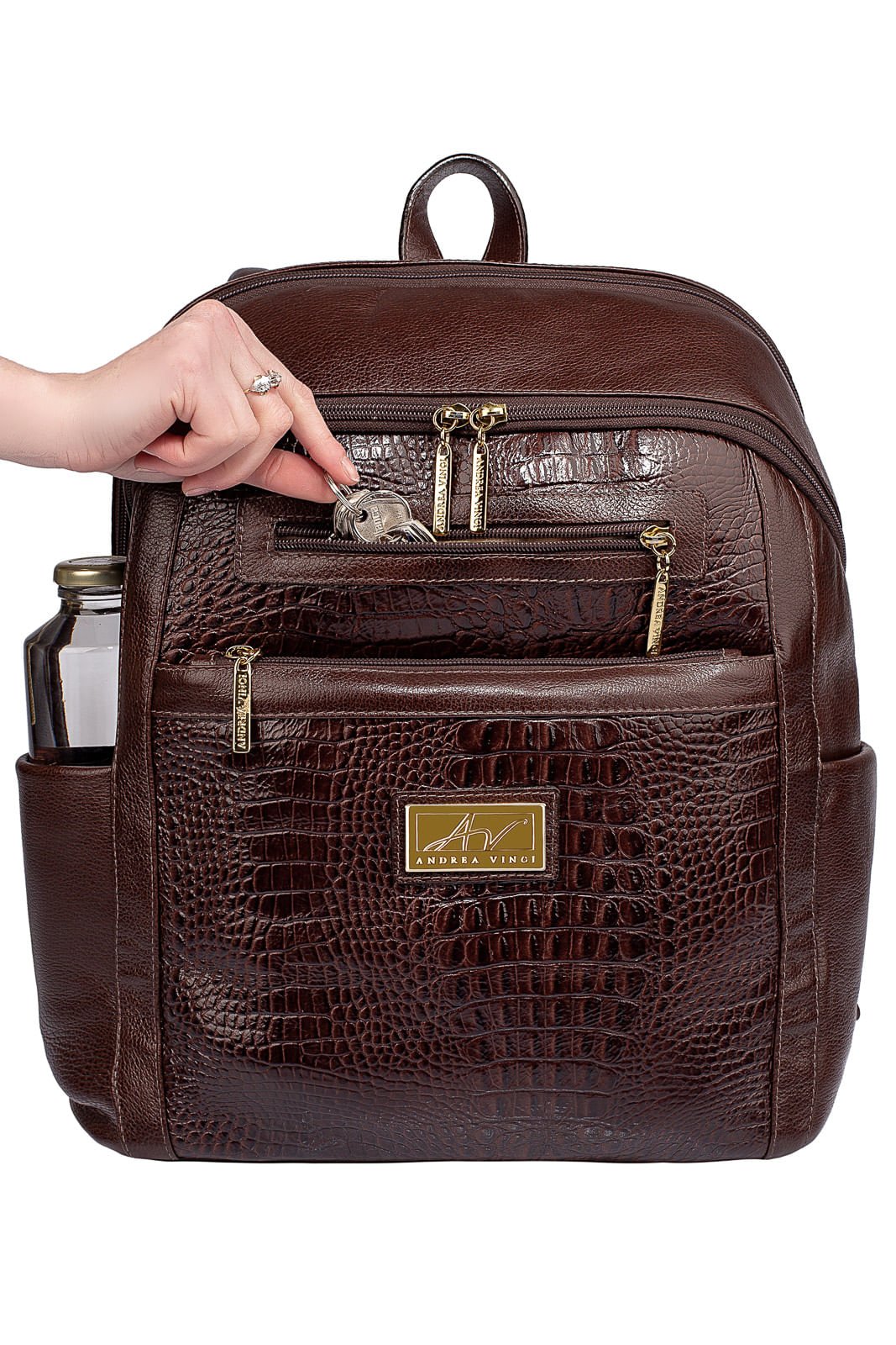 Mochila grande de couro croco Marcela Marrom 5