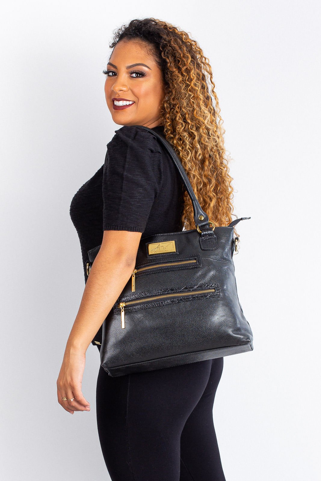Bolsa de ombro em couro liso Alicia Preto 4
