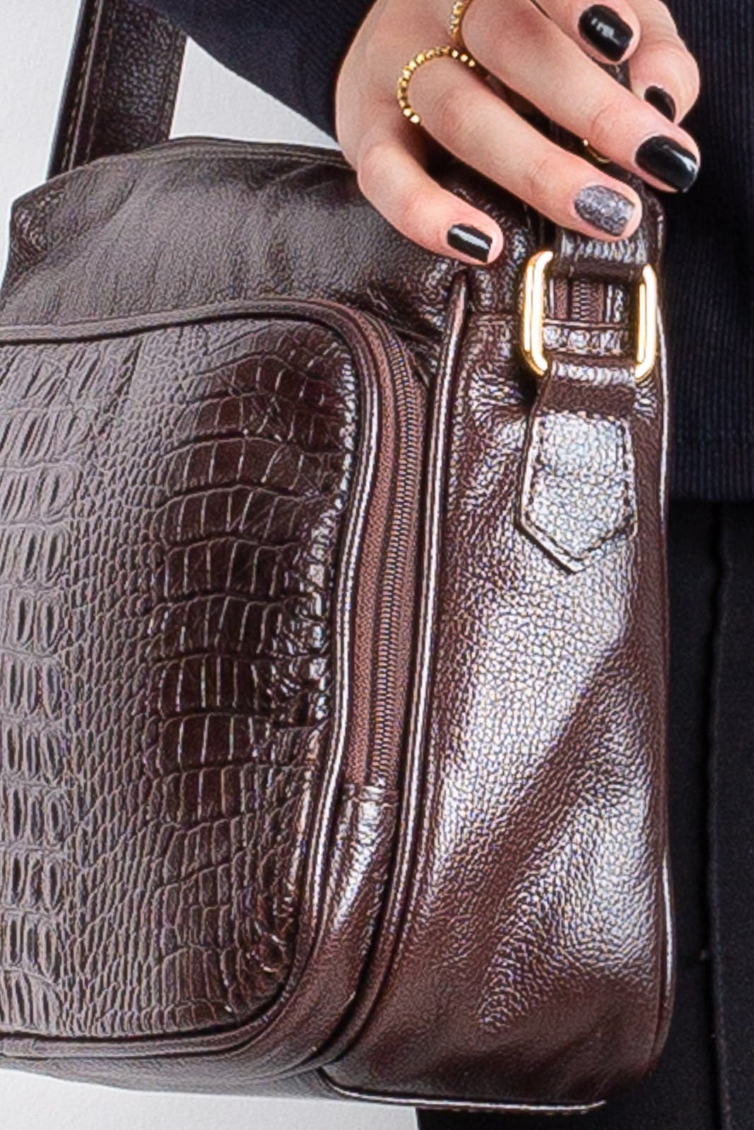 Bolsa de couro croco tiracolo Anita Marrom 3