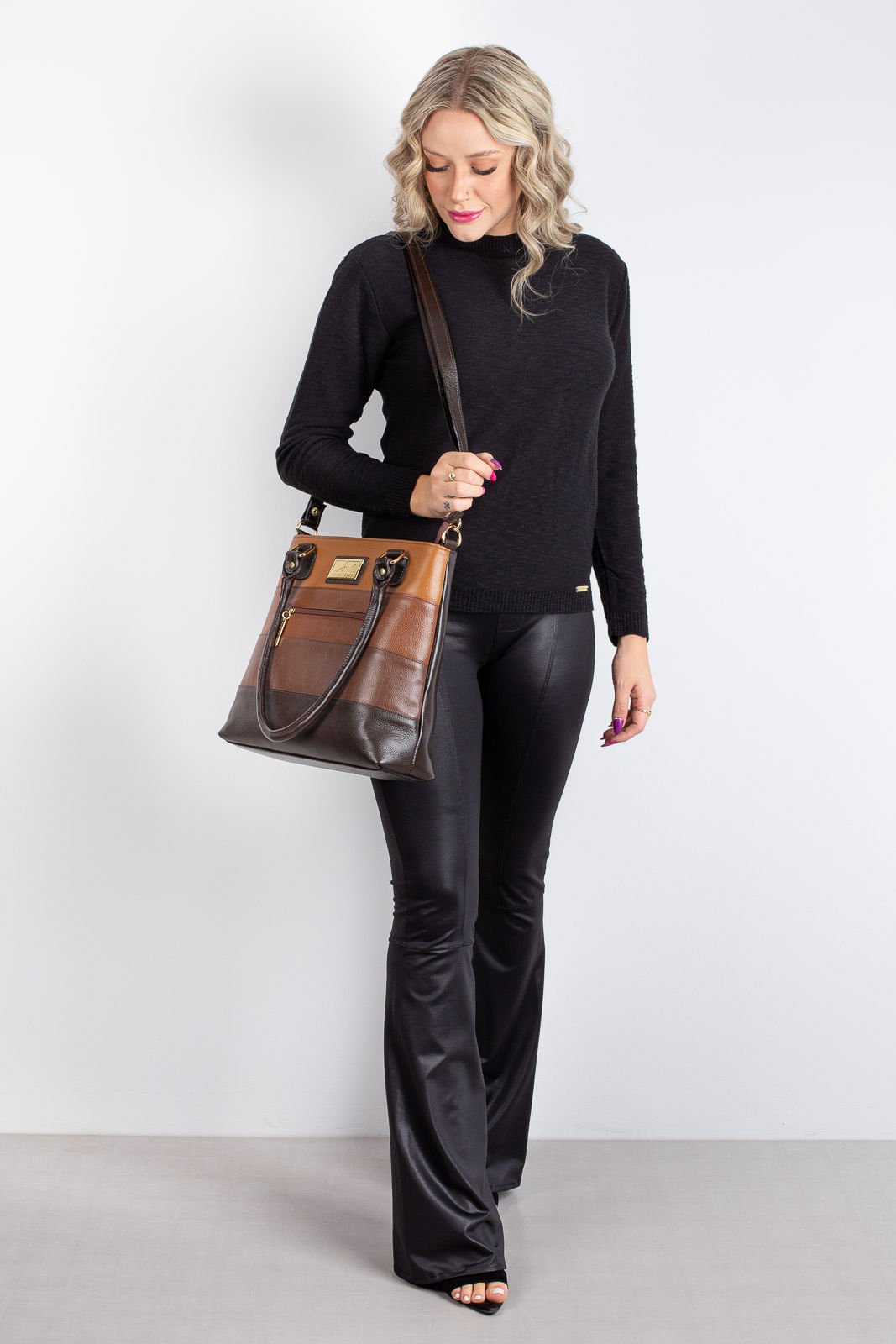 Bolsa de ombro em couro Alice Marrom 6
