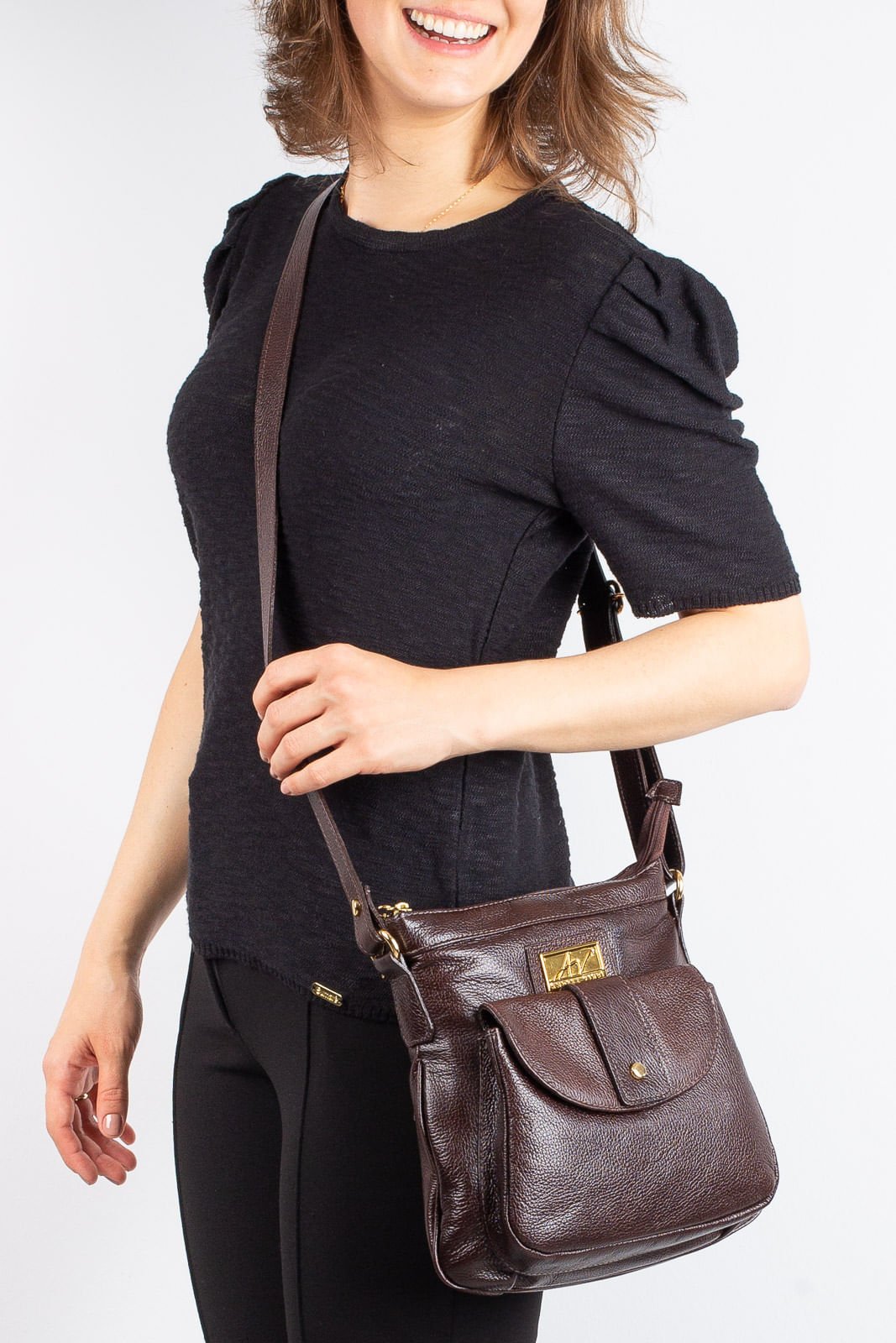 Bolsa tiracolo de couro liso Elis Marrom 4