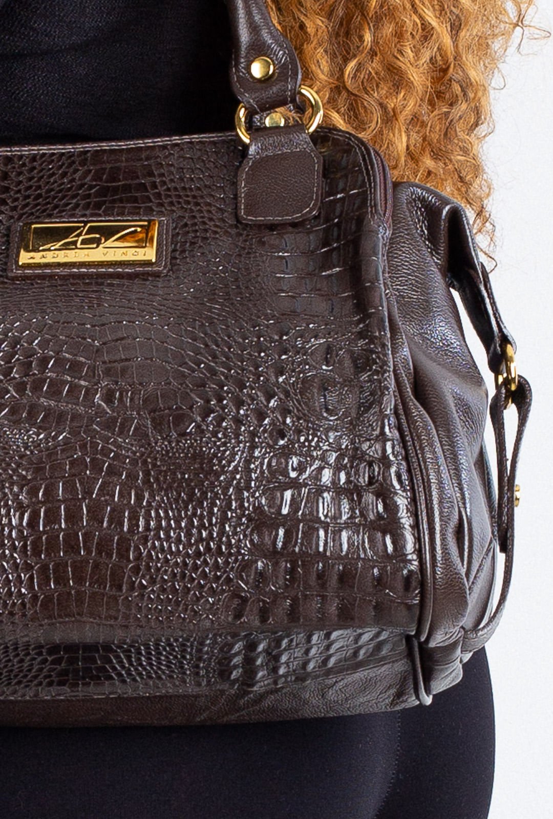 Bolsa de ombro em couro croco Simone Marrom 3