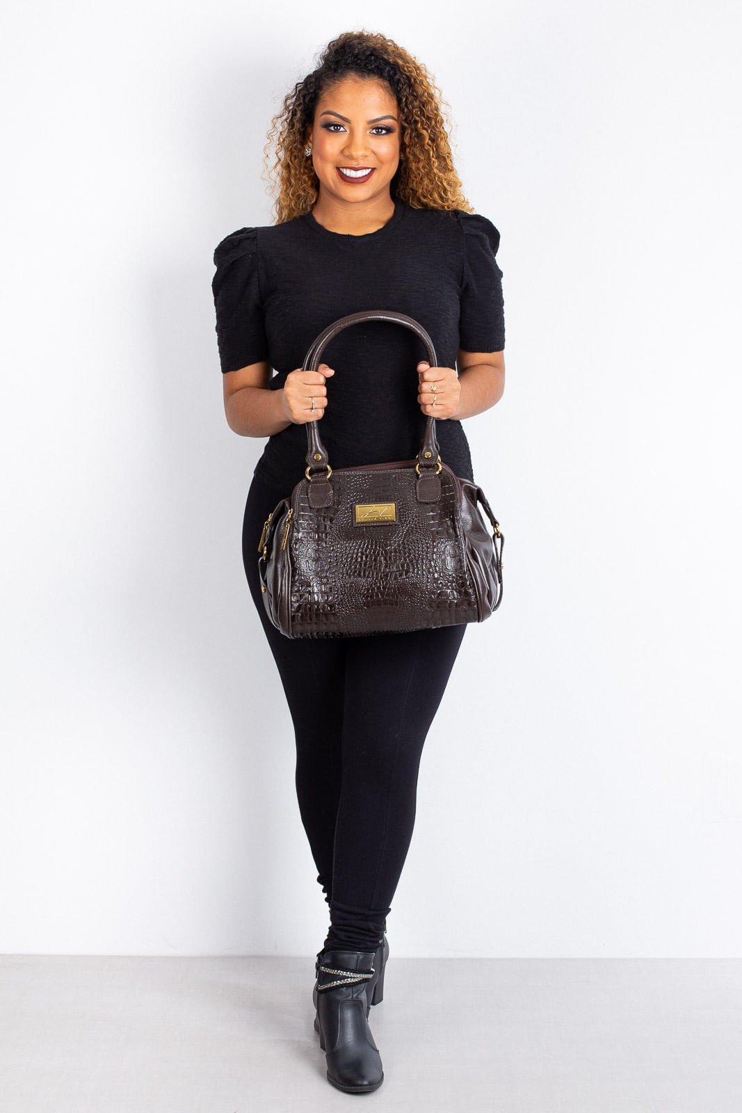 Bolsa de ombro em couro croco Simone Marrom 5