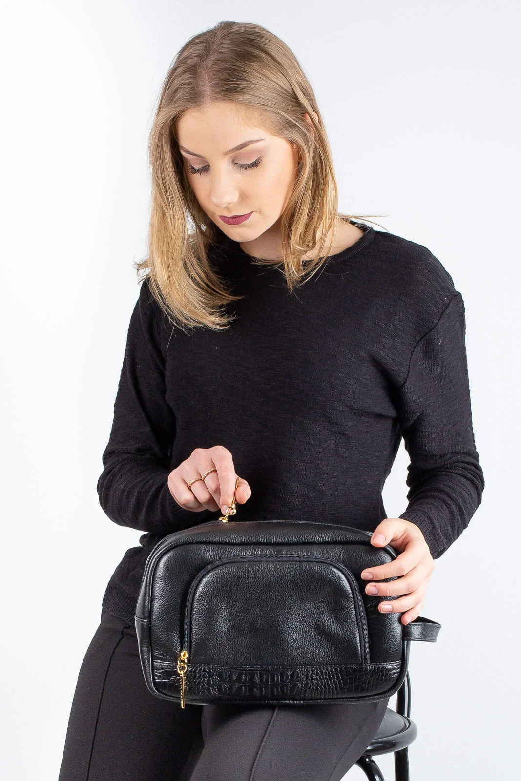 Necessaire grande de couro liso Manuela Preto 3