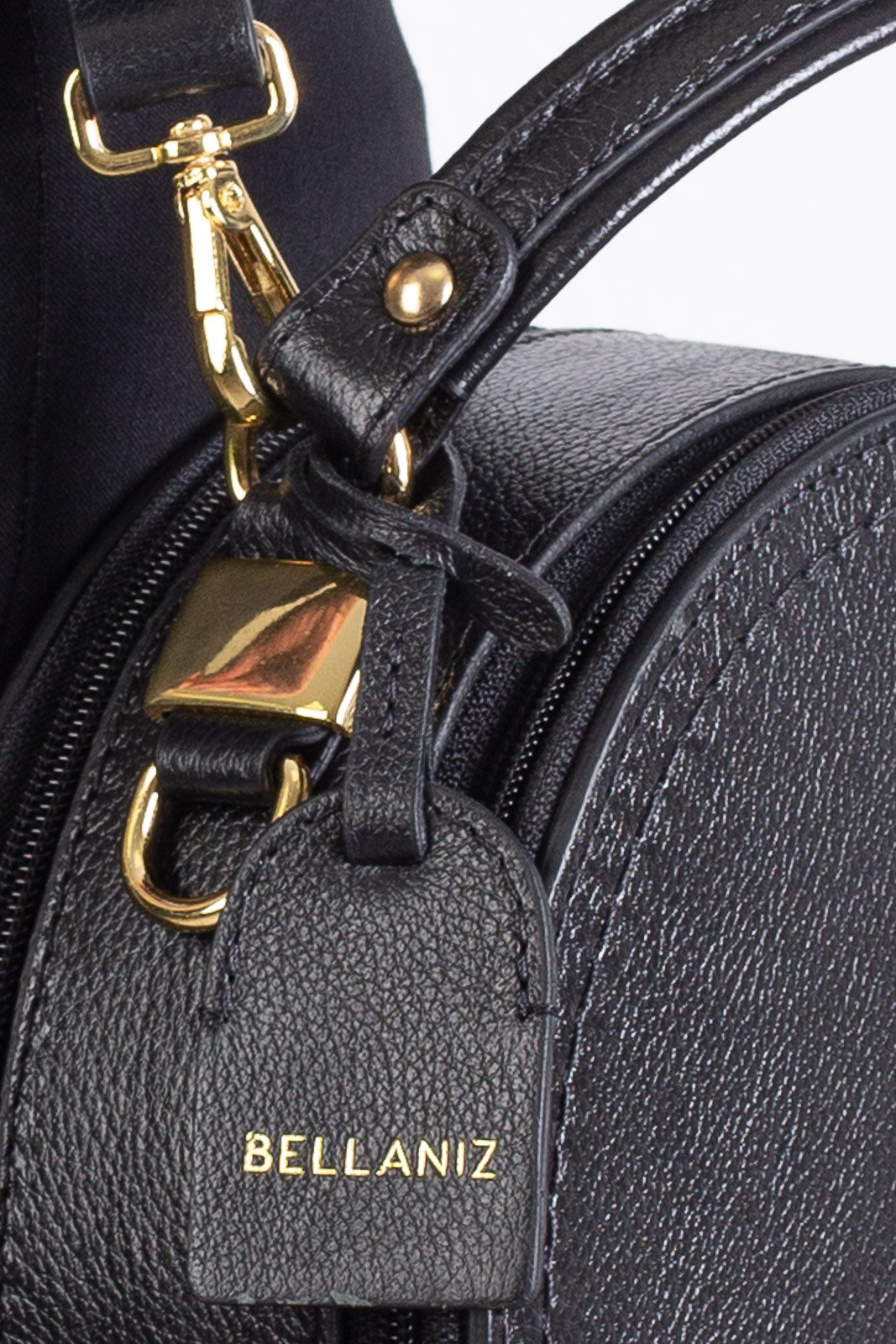 Mini bolsa redonda de couro liso Renata Preto 3