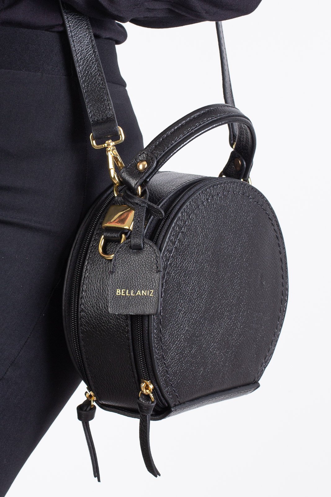 Mini bolsa redonda de couro liso Renata Preto 4