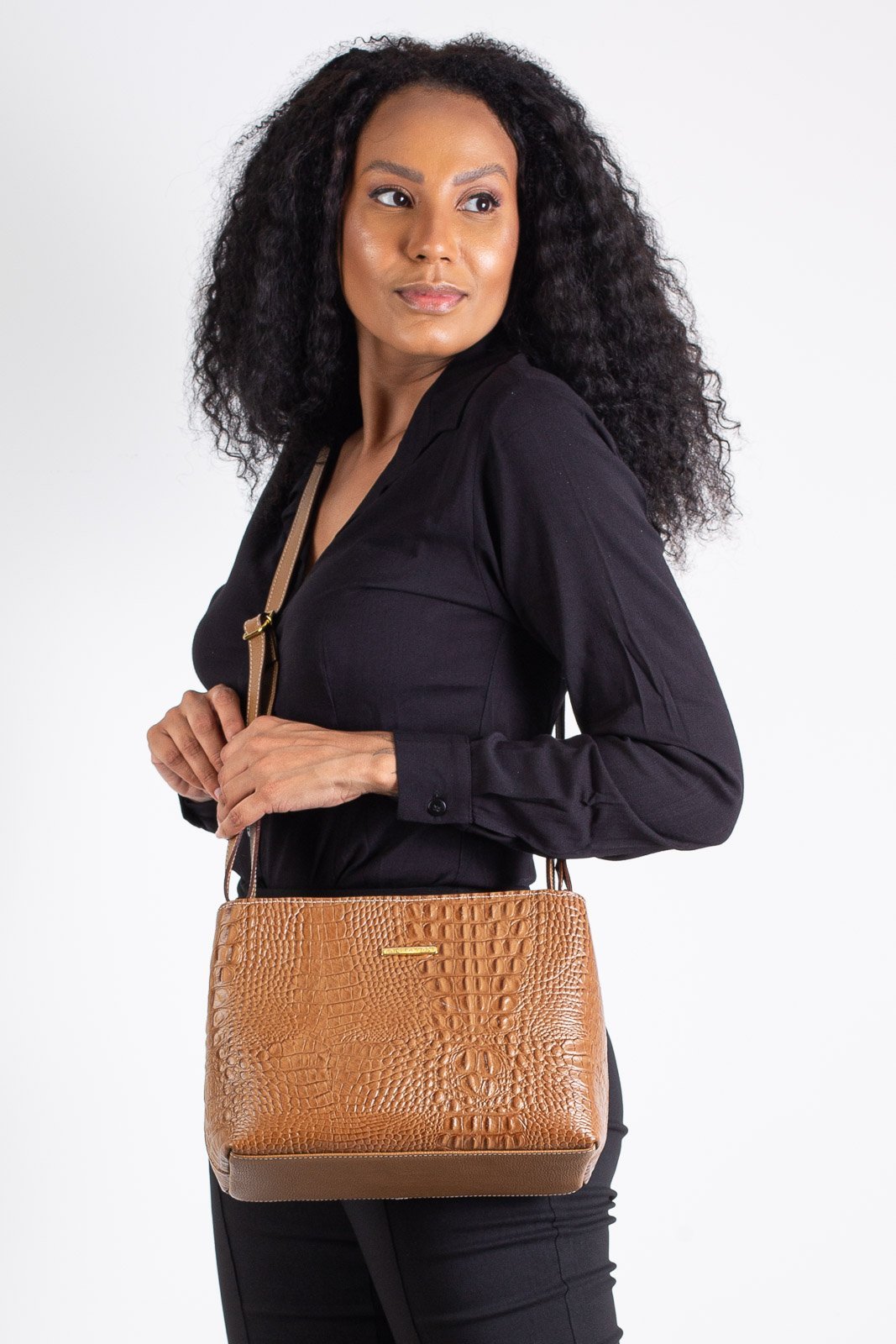 Bolsa de couro croco estruturada Evelyn Bege 3