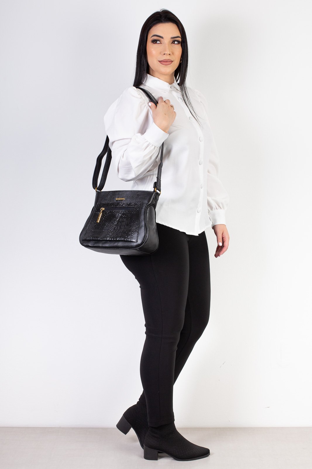 Bolsa feminina tiracolo de couro croco Maisa Preto 6