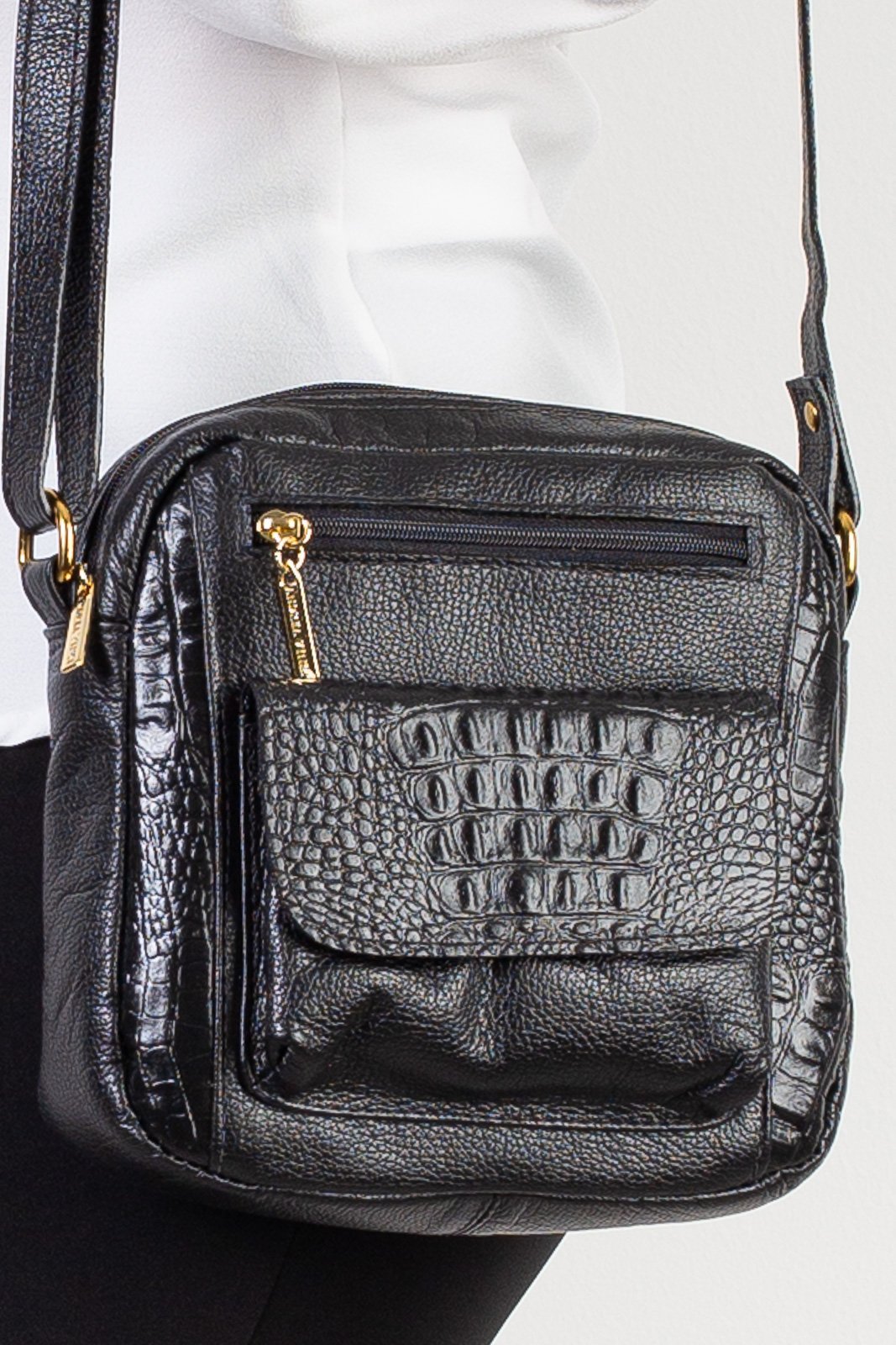 Bolsa transversal pequena de couro croco Clarice Preto 2