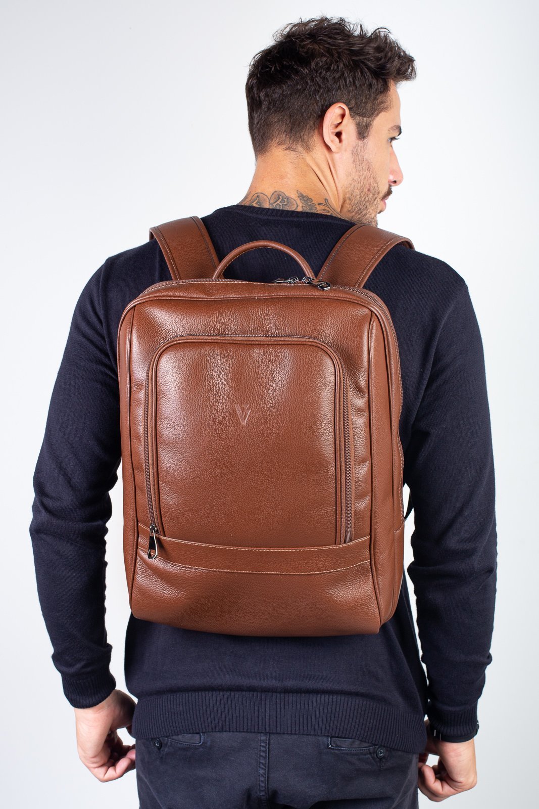 Mochila de couro slim masculina Enzo Marrom 1