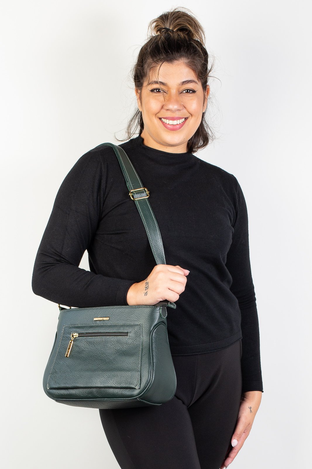 Bolsa feminina tiracolo de couro liso Maisa Verde 4