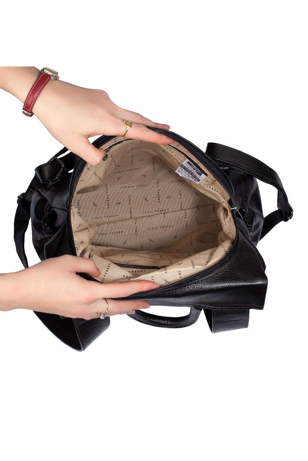 Mochila antifurto de couro liso grafite Suelen Preto 5