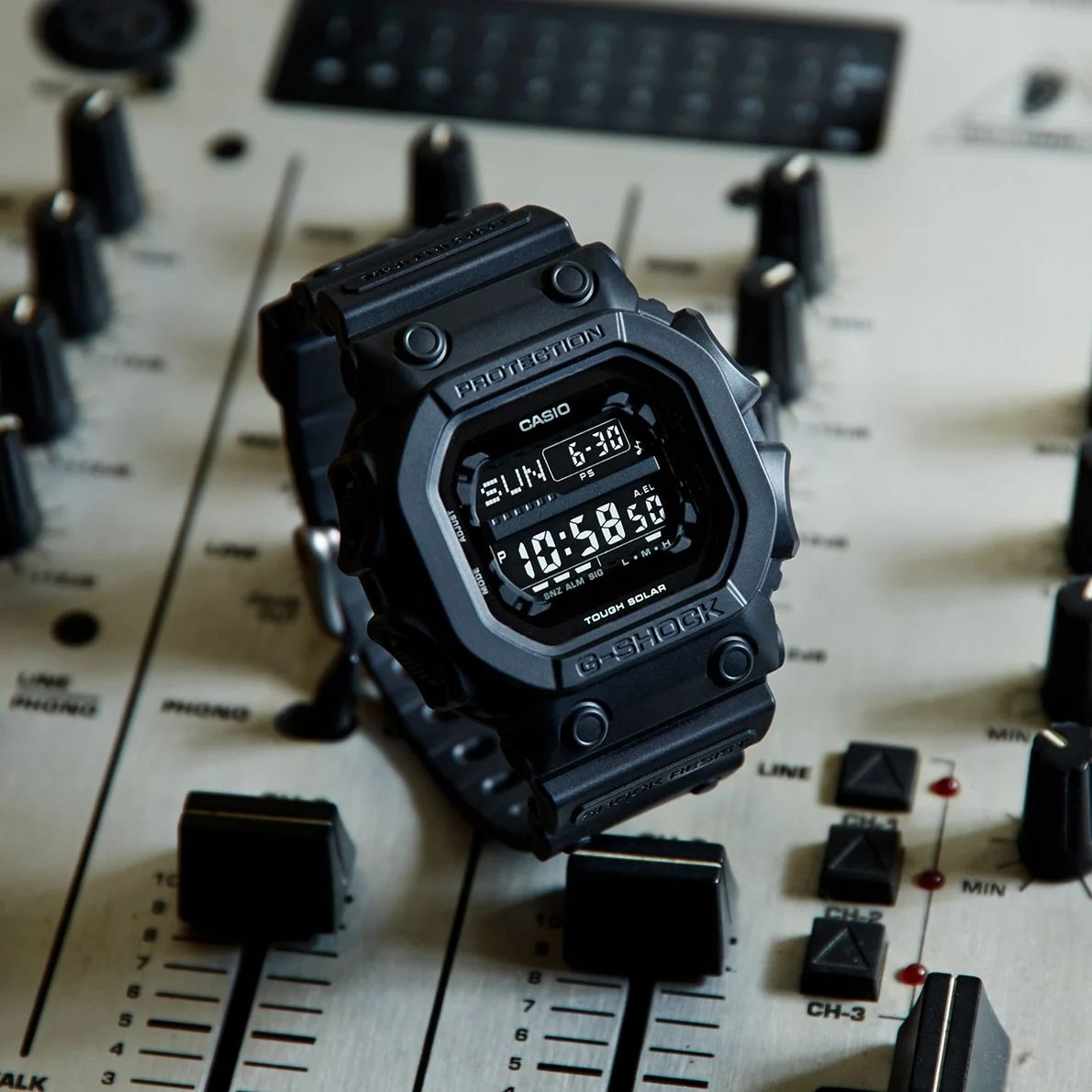 Relógio Casio G-Shock GX-56BB-1DR The King Tough Solar Preto