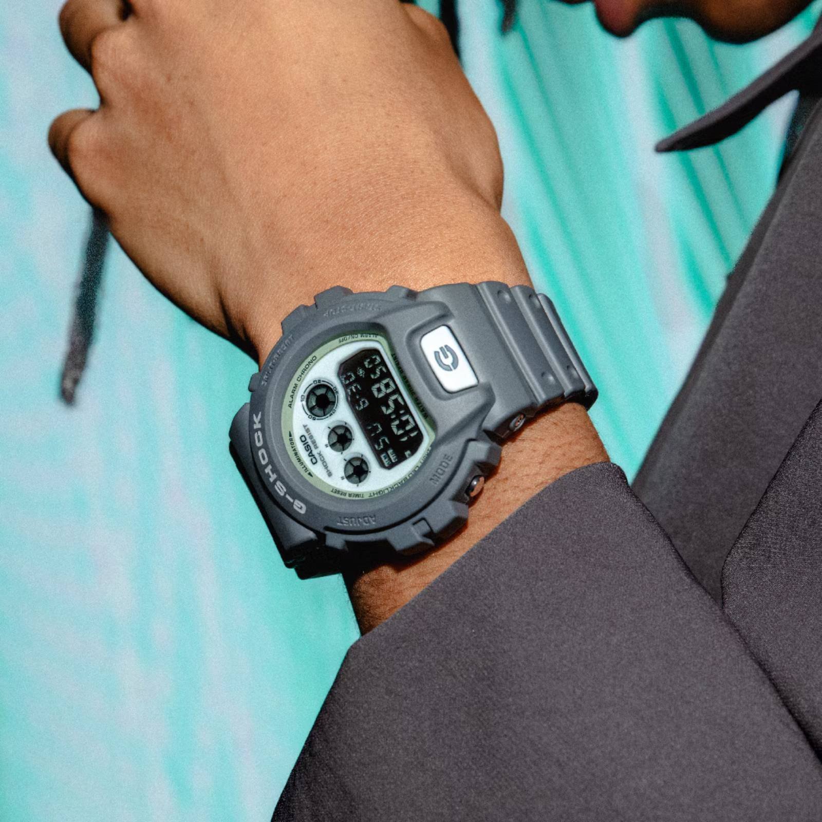 Relógio Casio G-Shock DW-6900HD-8DR Hidden Glow Cinza 2