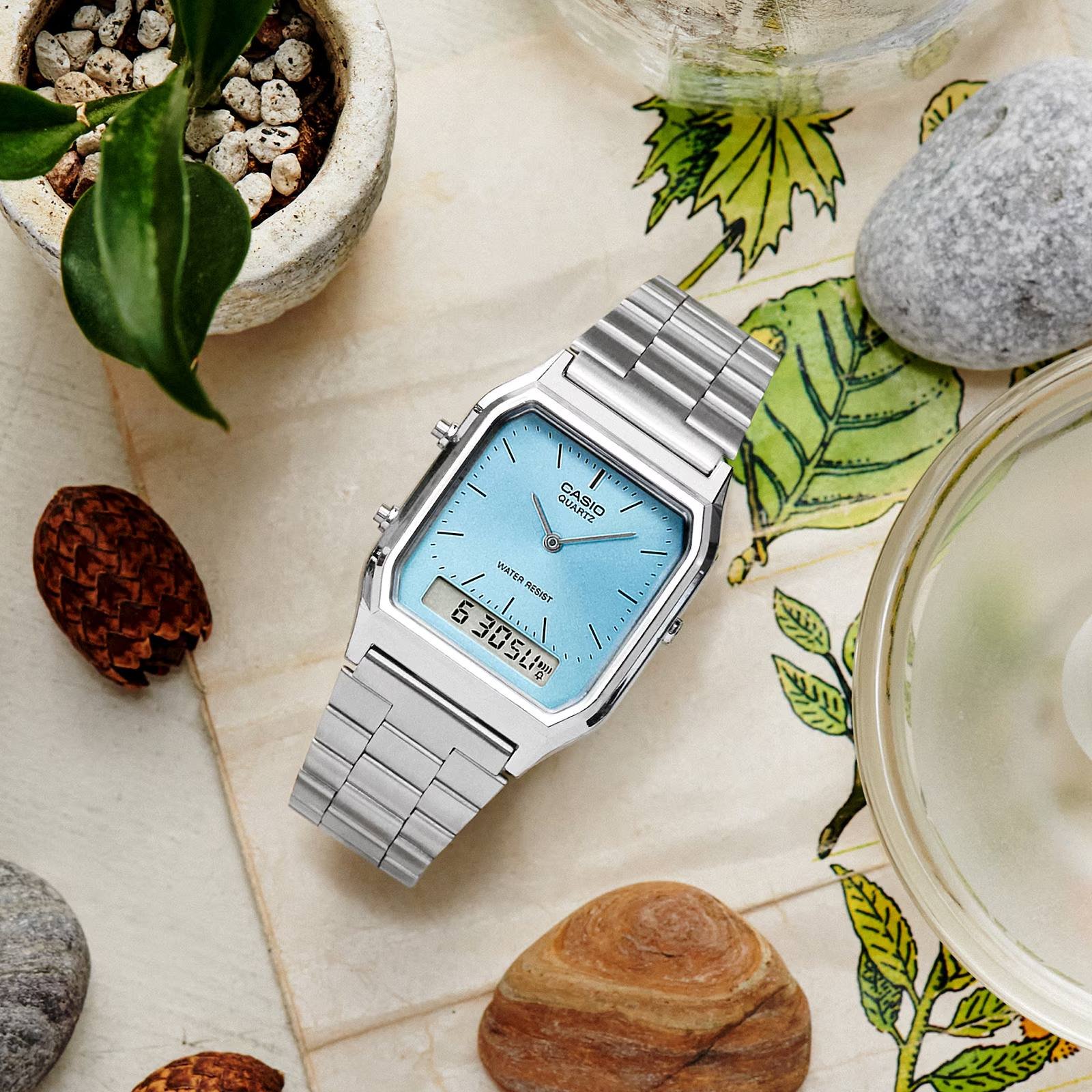 Relógio Casio Vintage AQ-230A-2A1MQYDF Prata e Azul Prata 2