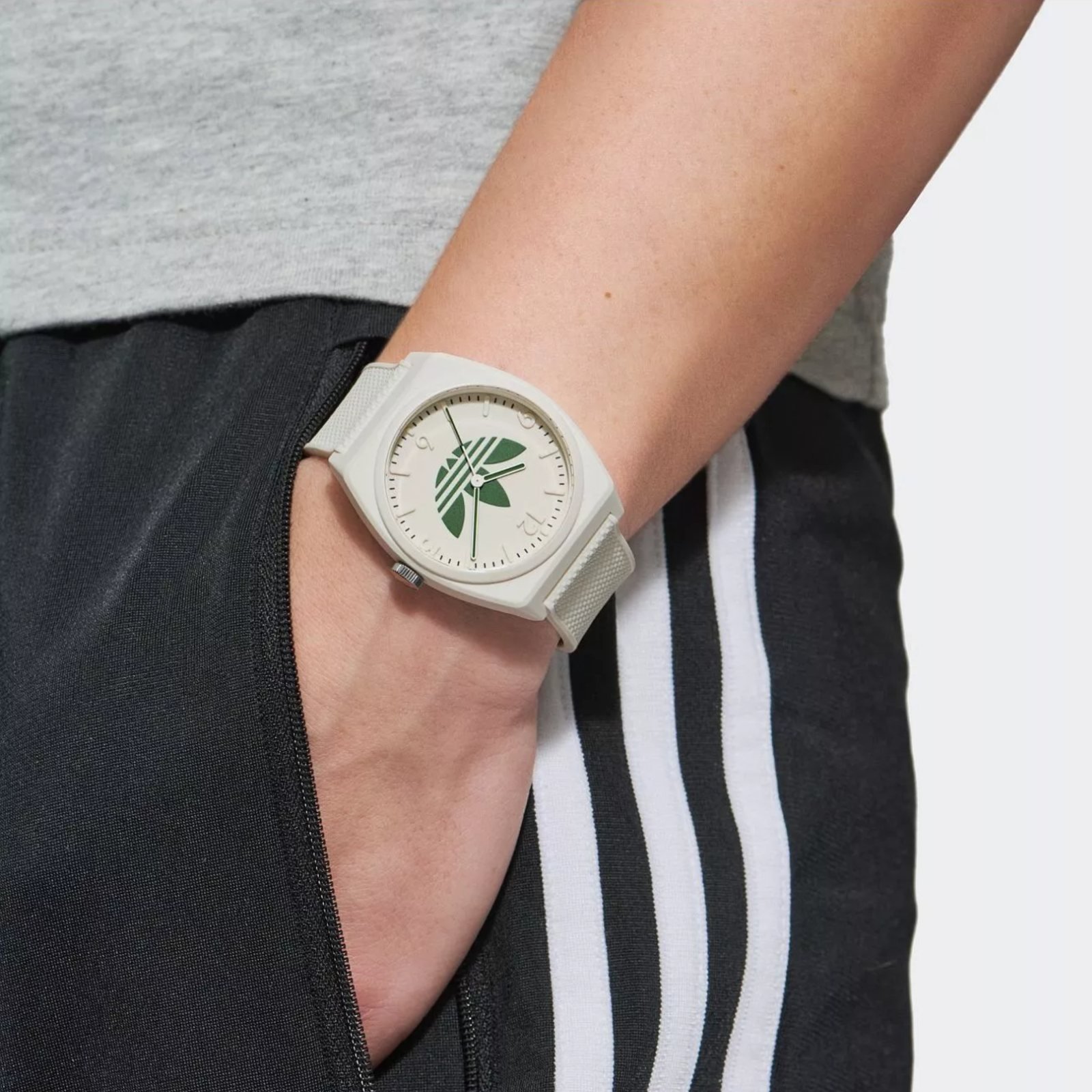 Relógio Adidas Project Two Branco AOST23047 Branco 2