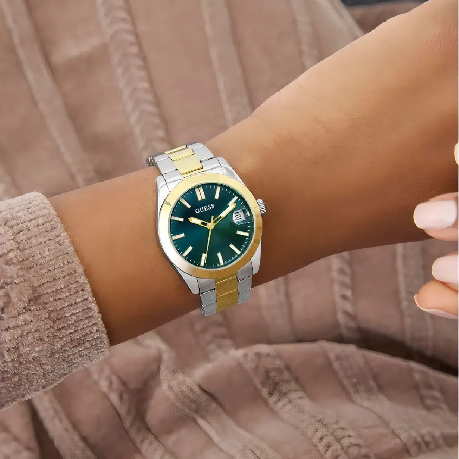 Relógio Feminino Guess Alice GW0934L3 Bicolor Prata/Dourado 2