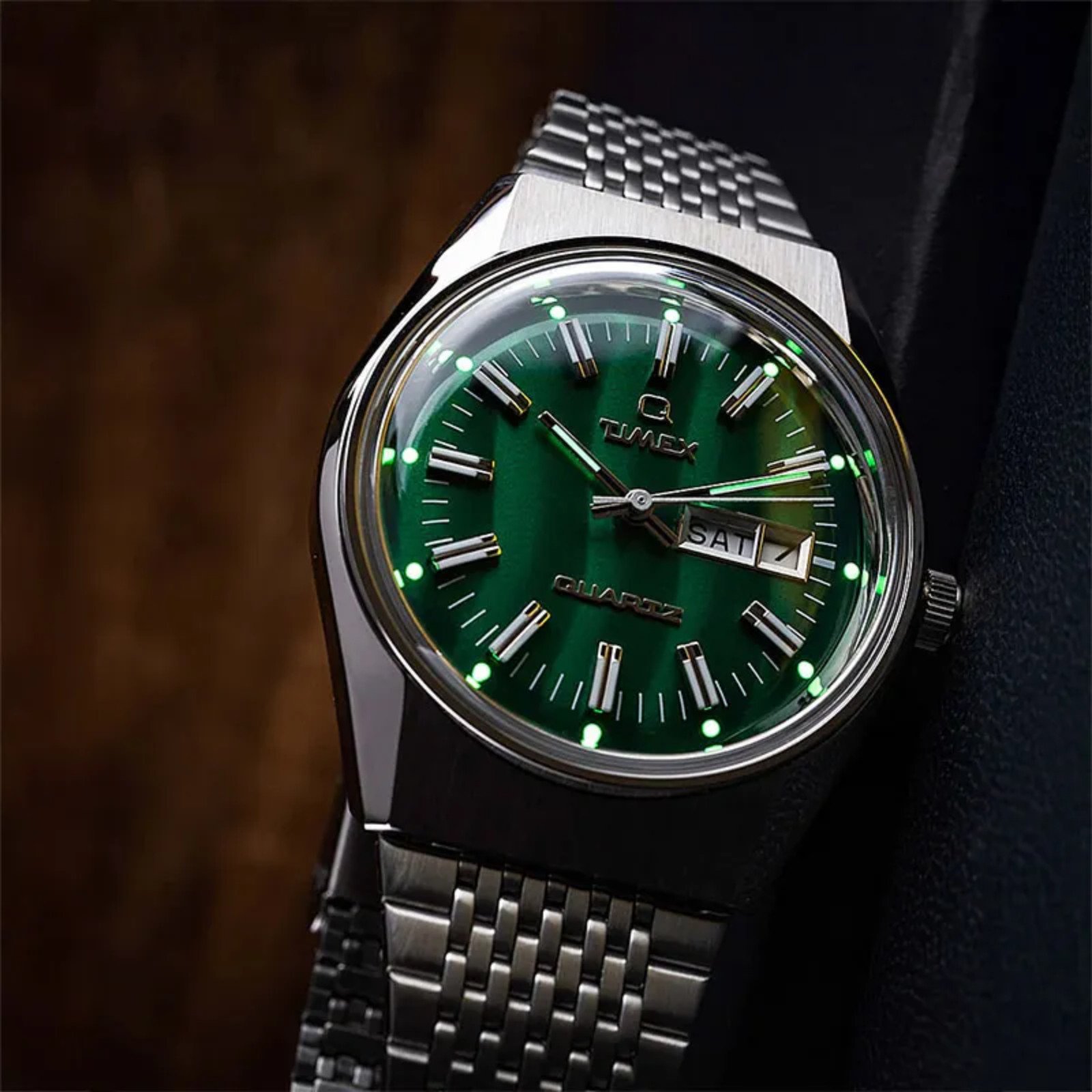 Relógio Q Timex Falcon Eye Day Date TW2U95400 Verde 2
