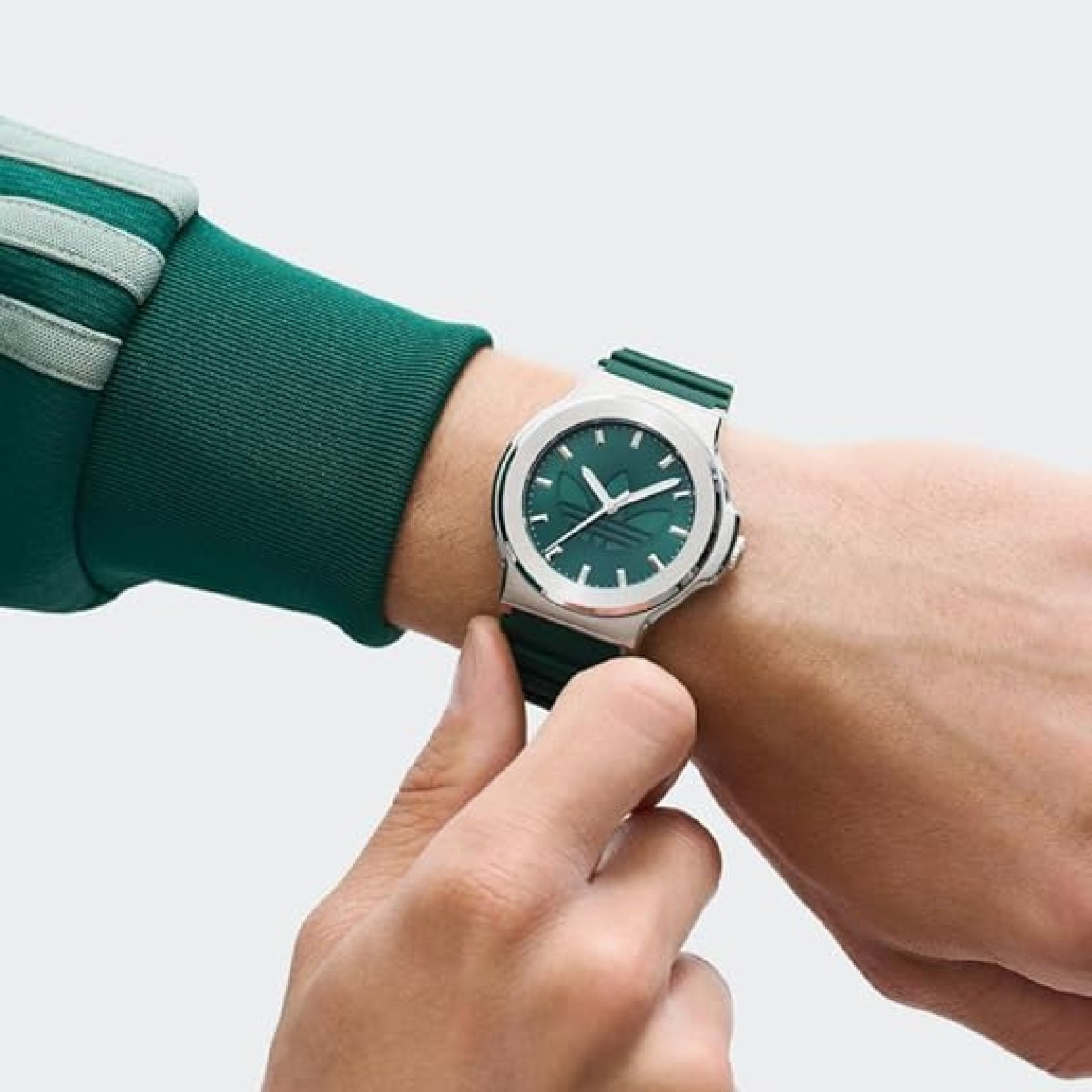 Relógio Adidas Expression Three AOFH25501 Verde 2