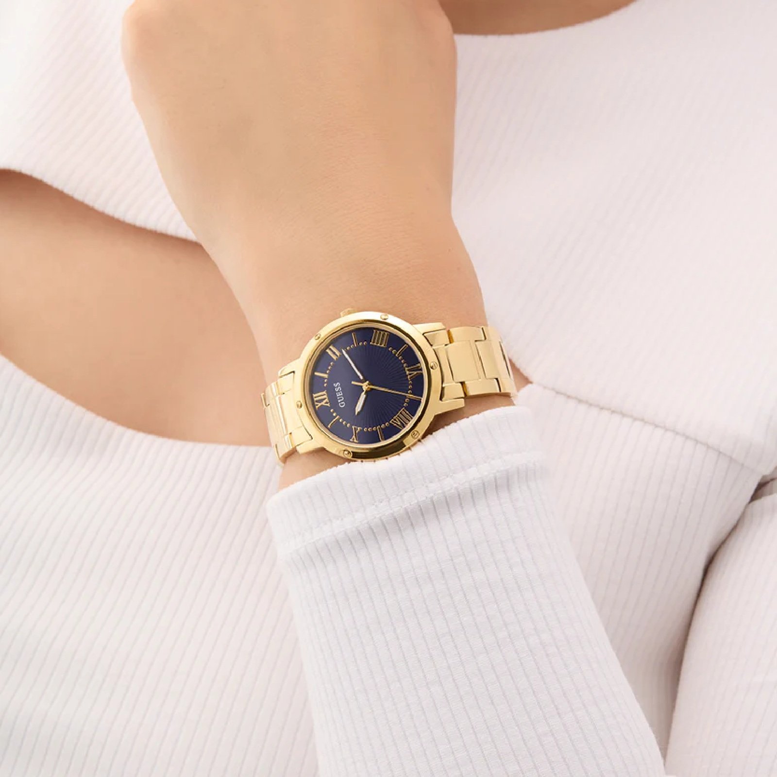 Relógio Guess Feminino GW0404L4 Dourado Dourado 4