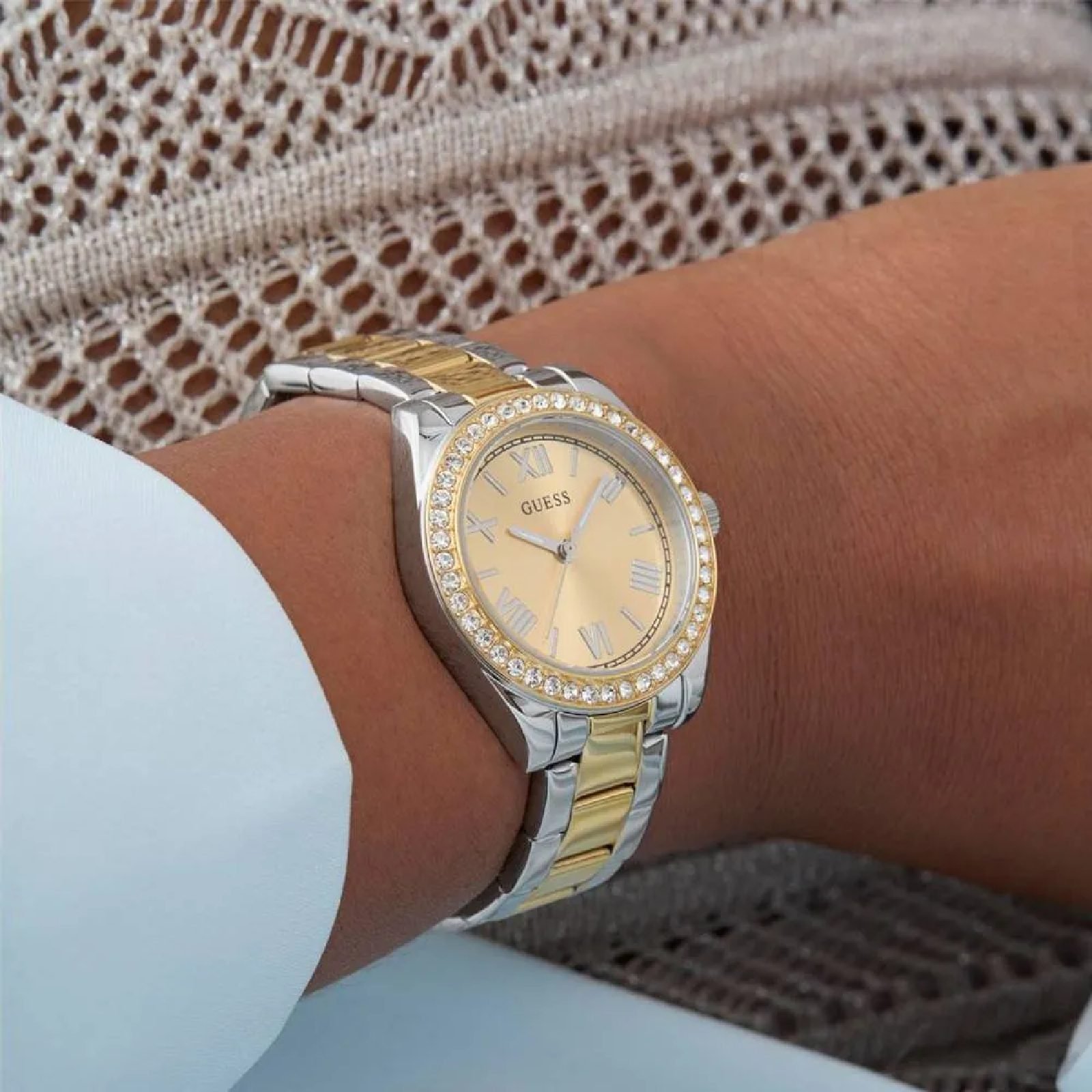 Relógio Guess Feminino Mini Luna GW0841L2 Dourado/Prata 3