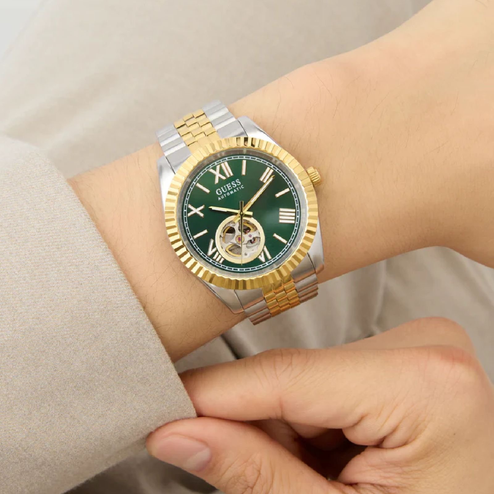Relógio Guess Masculino Automático GW0984G4 Bicolor Prata/Dourado 2