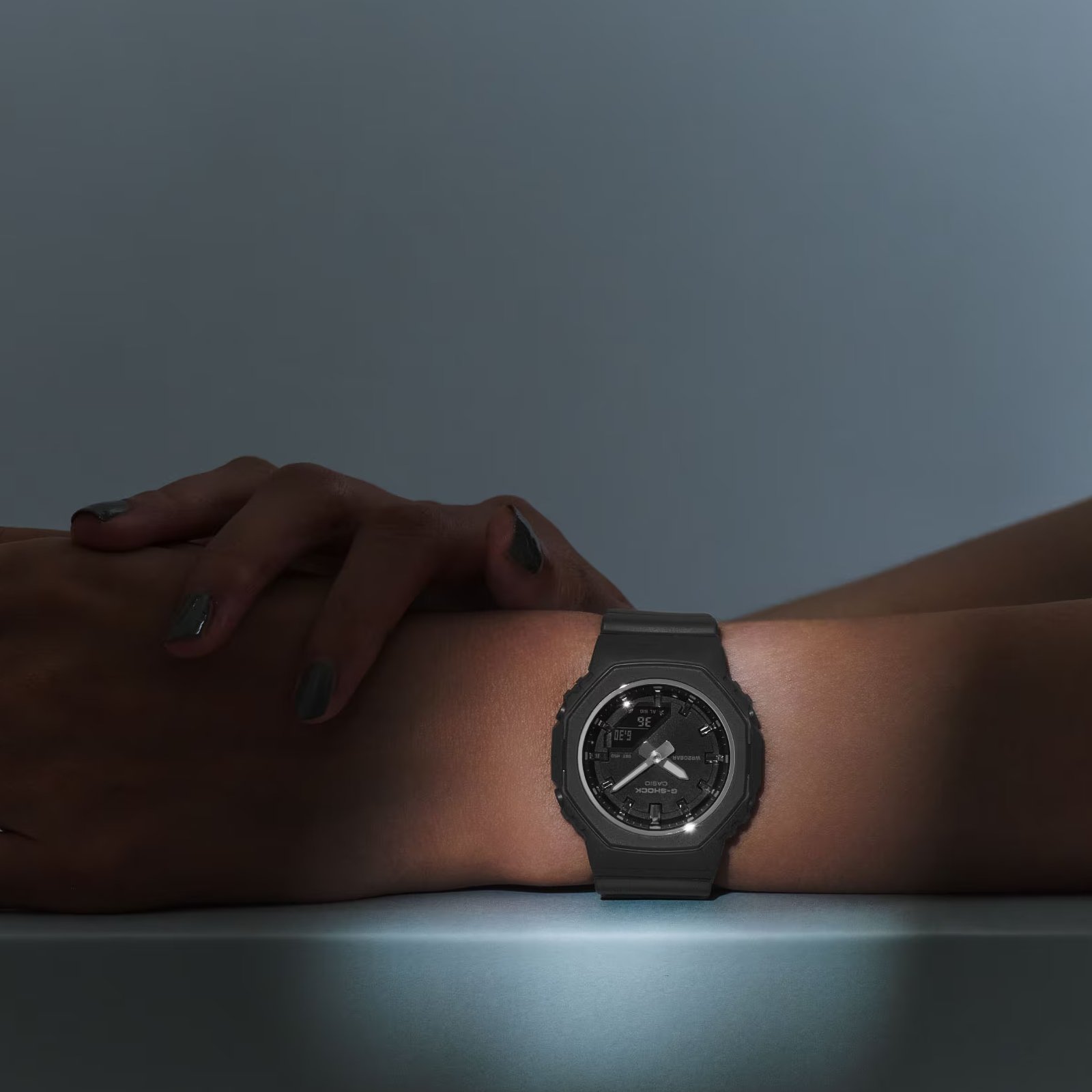 Relógio Casio G-Shock GMA-P2110-1ADR Preto 2