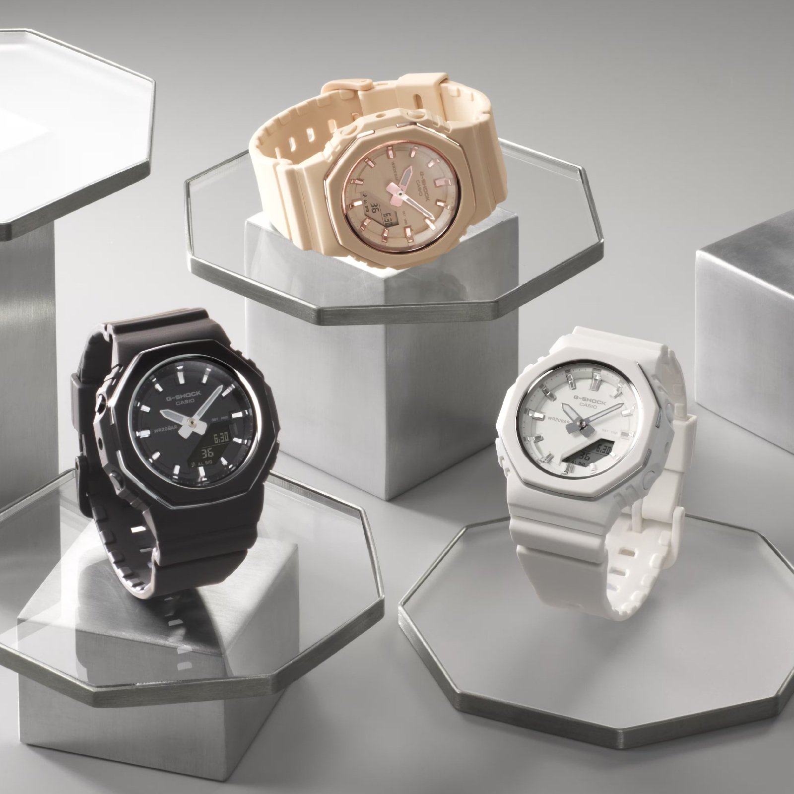 Relógio Casio G-Shock GMA-P2110-1ADR Preto 5