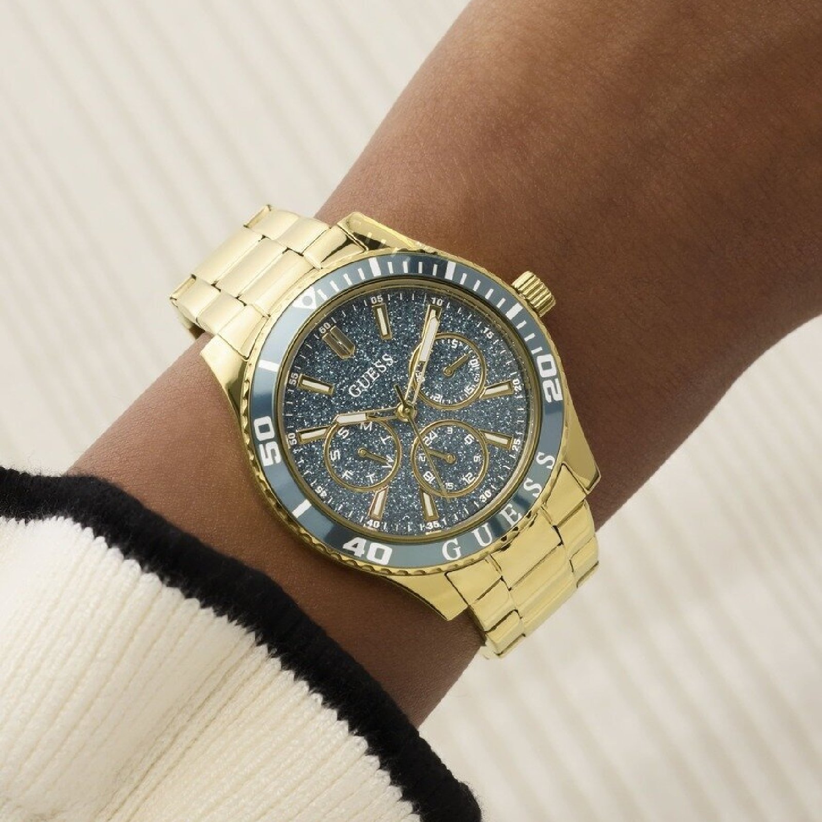 Relógio Guess GW1035L2 Feminino 36mm Aço Inox Dourado 7