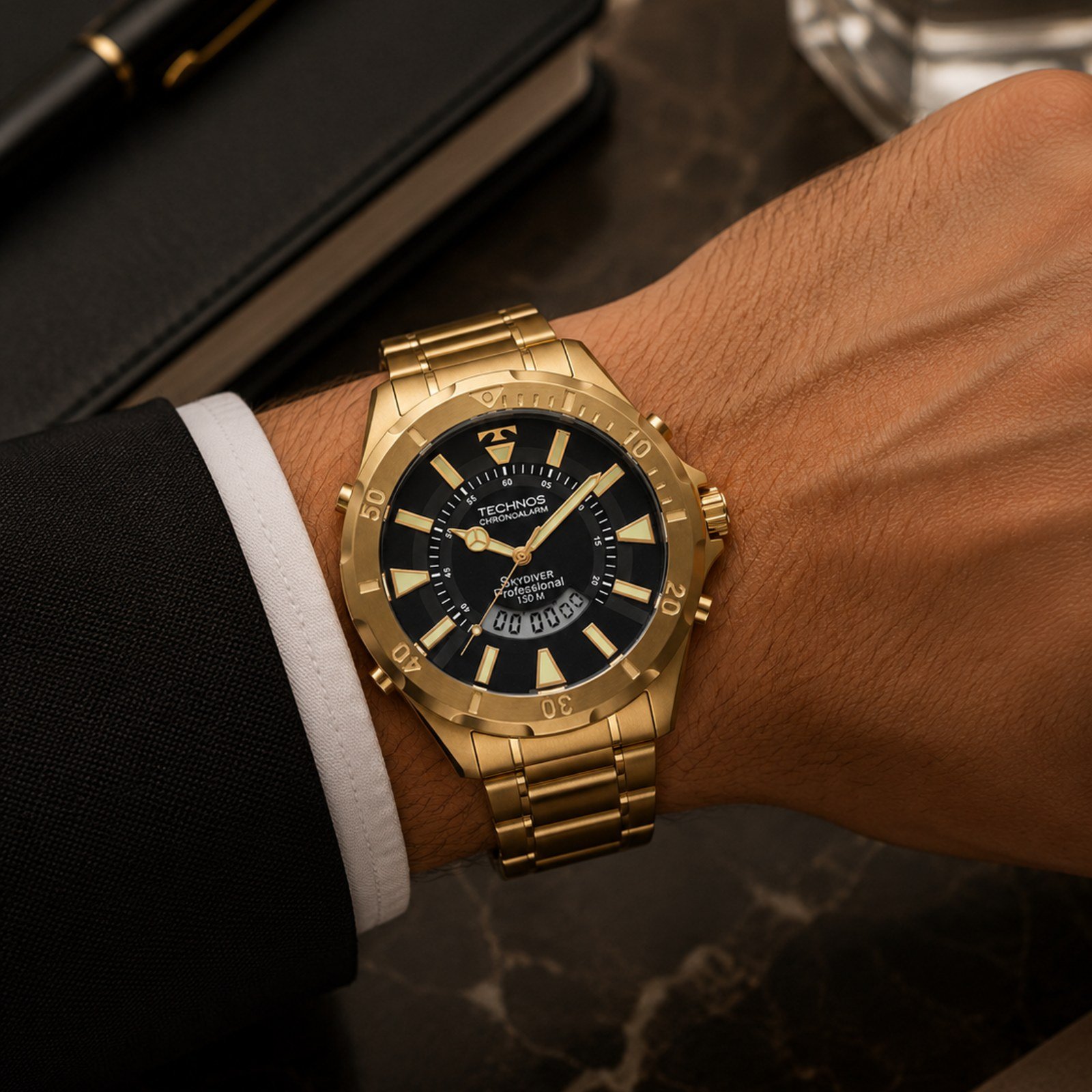 Relógio Technos Skydiver WT205FLN/4P Masculino 48mm Aço Inox Dourado 2