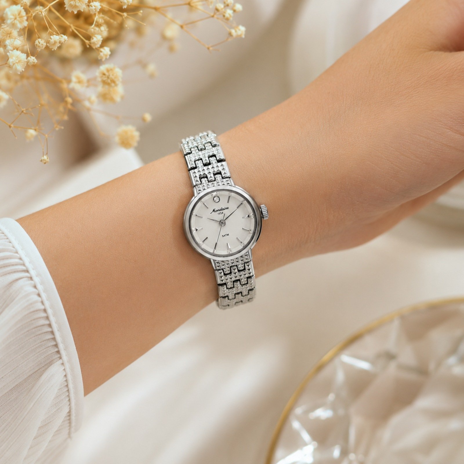 Relógio Mondaine Vintage Cristais 32994L0MVNM2 23mm Prata 2