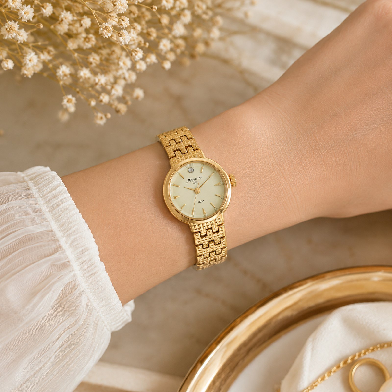 Relógio Mondaine Vintage Cristais 32994LPMVDM1 23mm Dourado 2