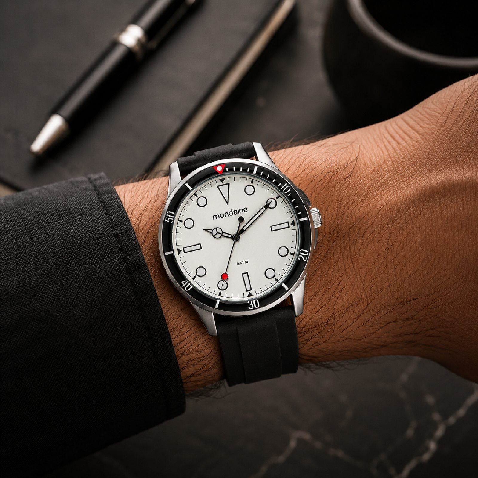 Relógio Mondaine Masculino 33044G0MVNI3 33mm Prata 2