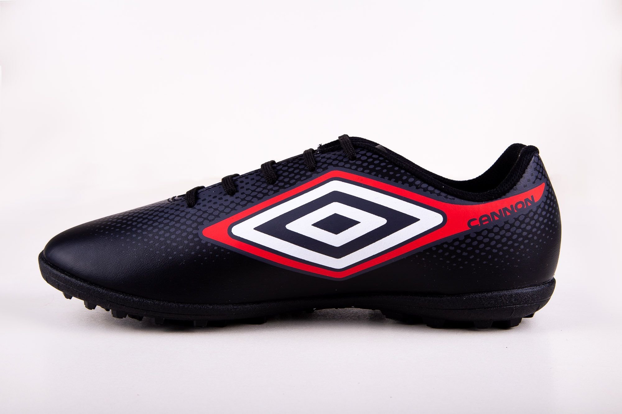 Chuteira Umbro Cannon Society Preto 2