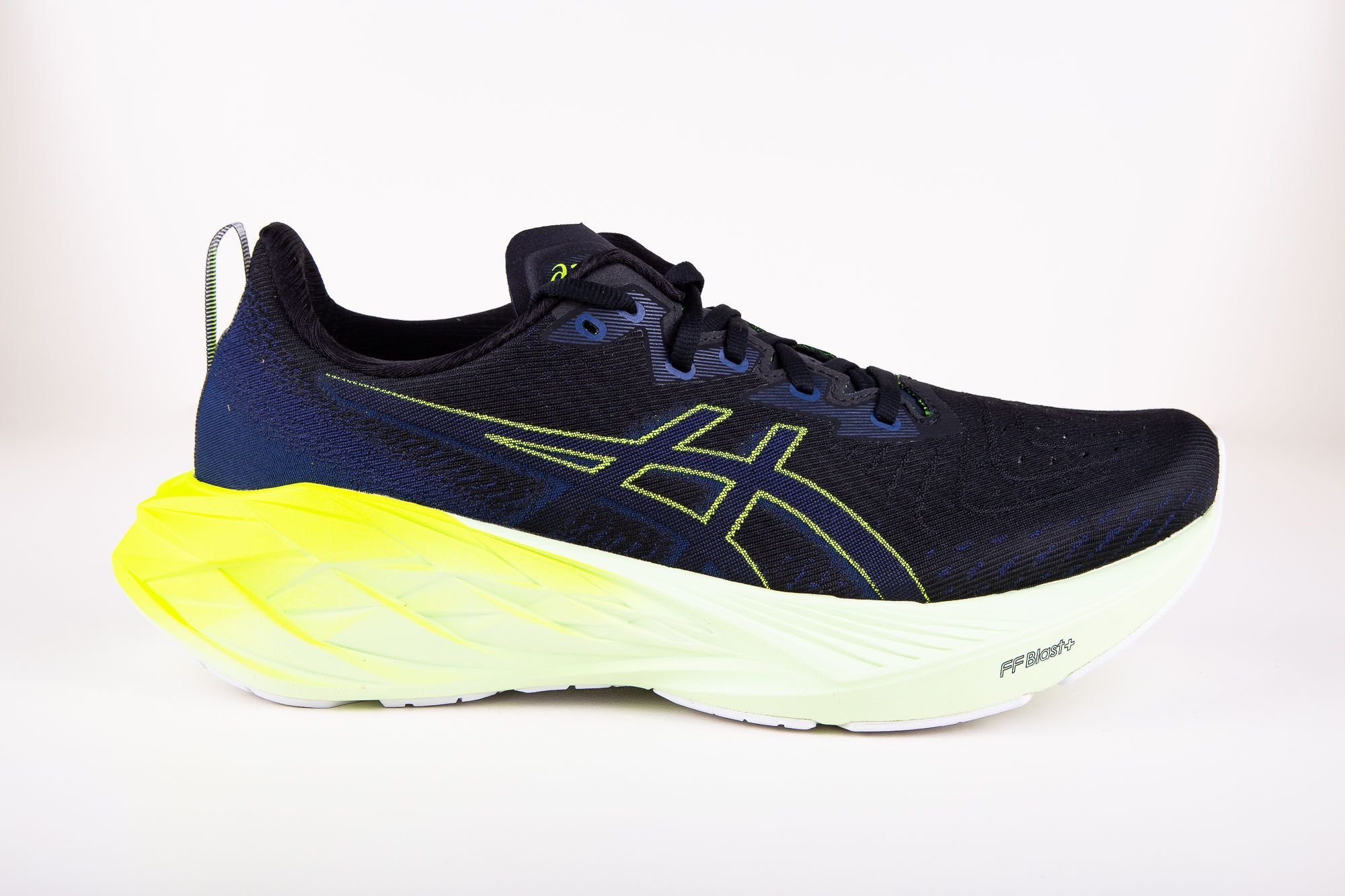 Tênis Asics Novablast 4 Masculino