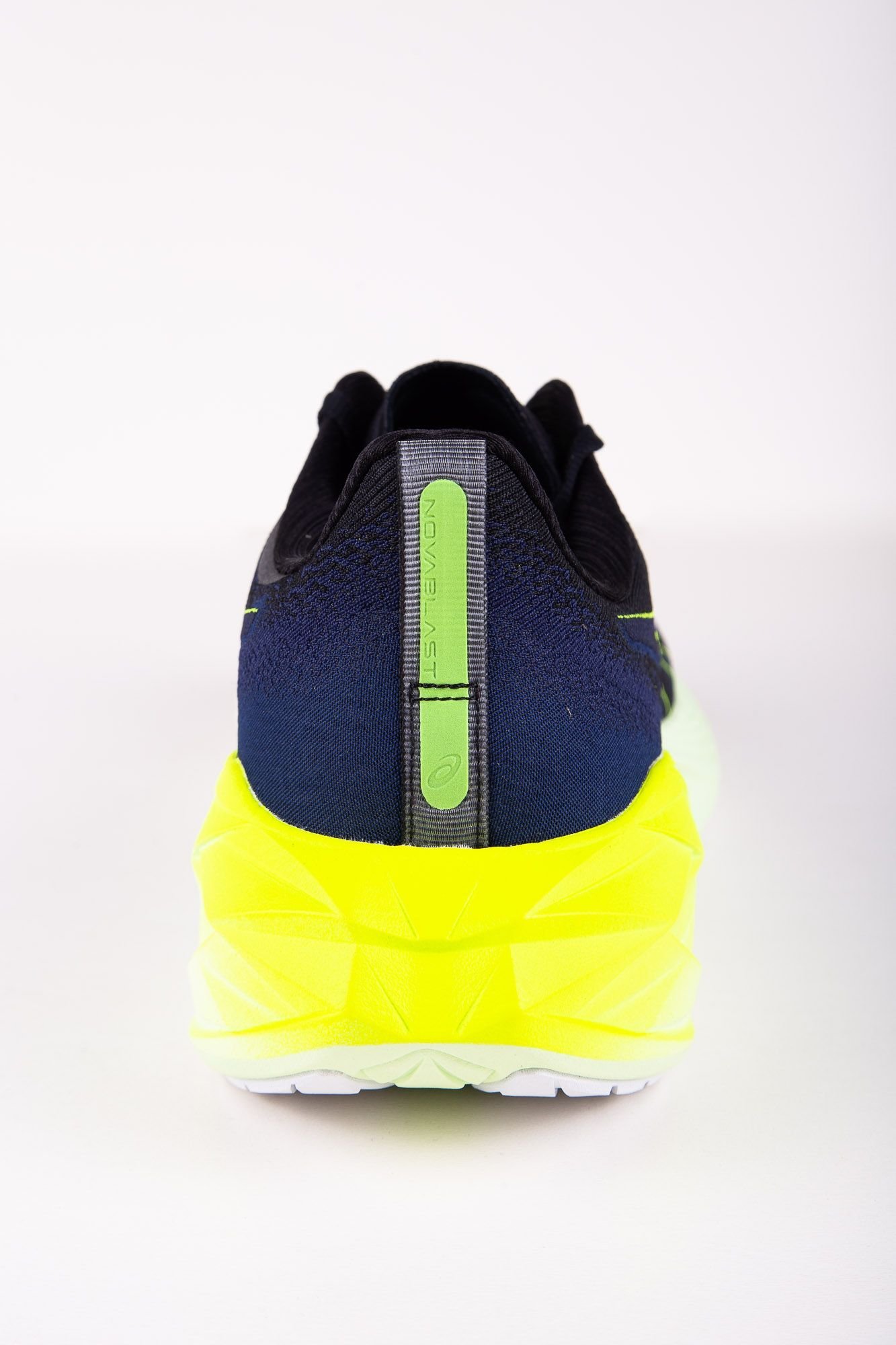 Tênis Asics Novablast 4 Masculino Preto 4