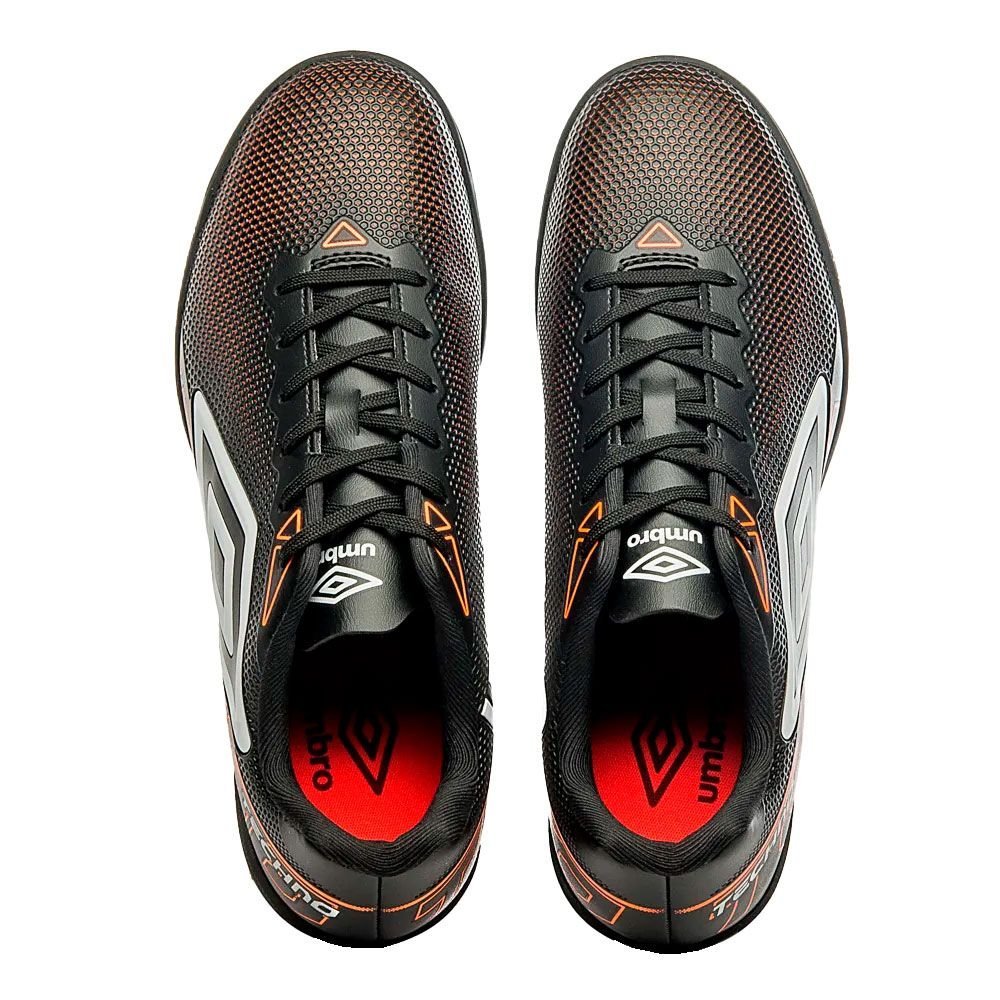Chuteira Umbro Techno Society Preto 4
