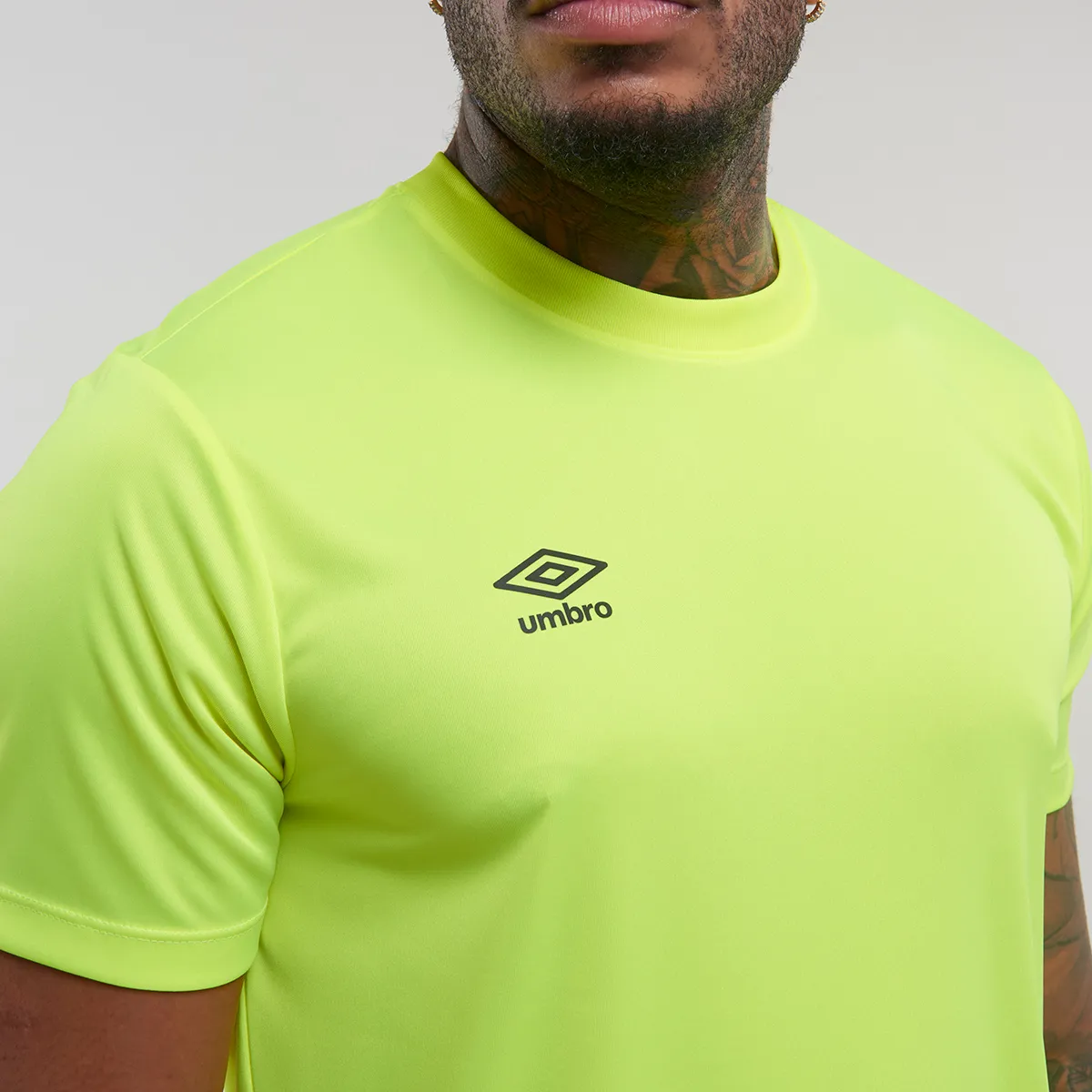 Camiseta Masculino Adulto Treino Academia Umbro Legacy Verde 2