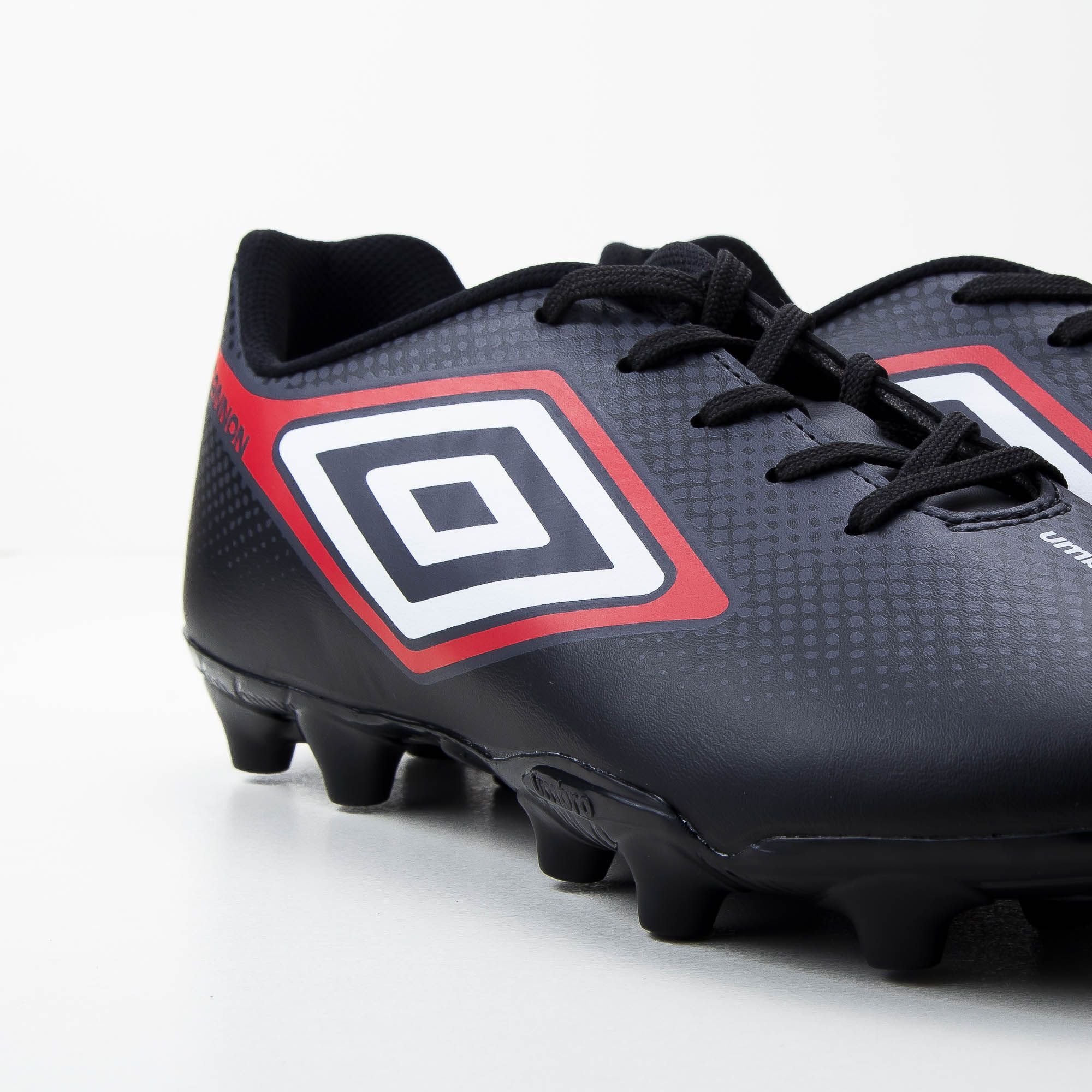 Chuteira Umbro Cannon Campo Preto 4