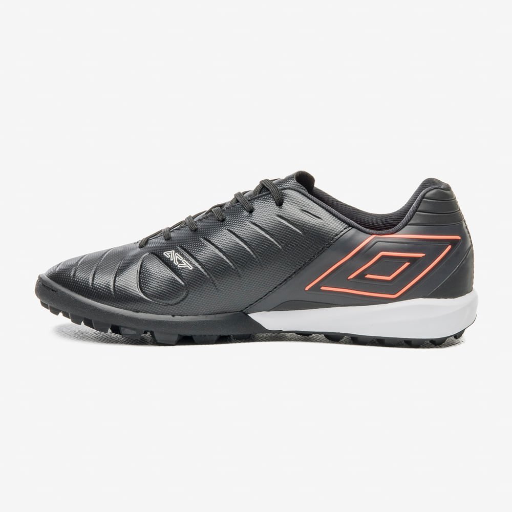 Chuteira Umbro Fifty VI Society Preto 3