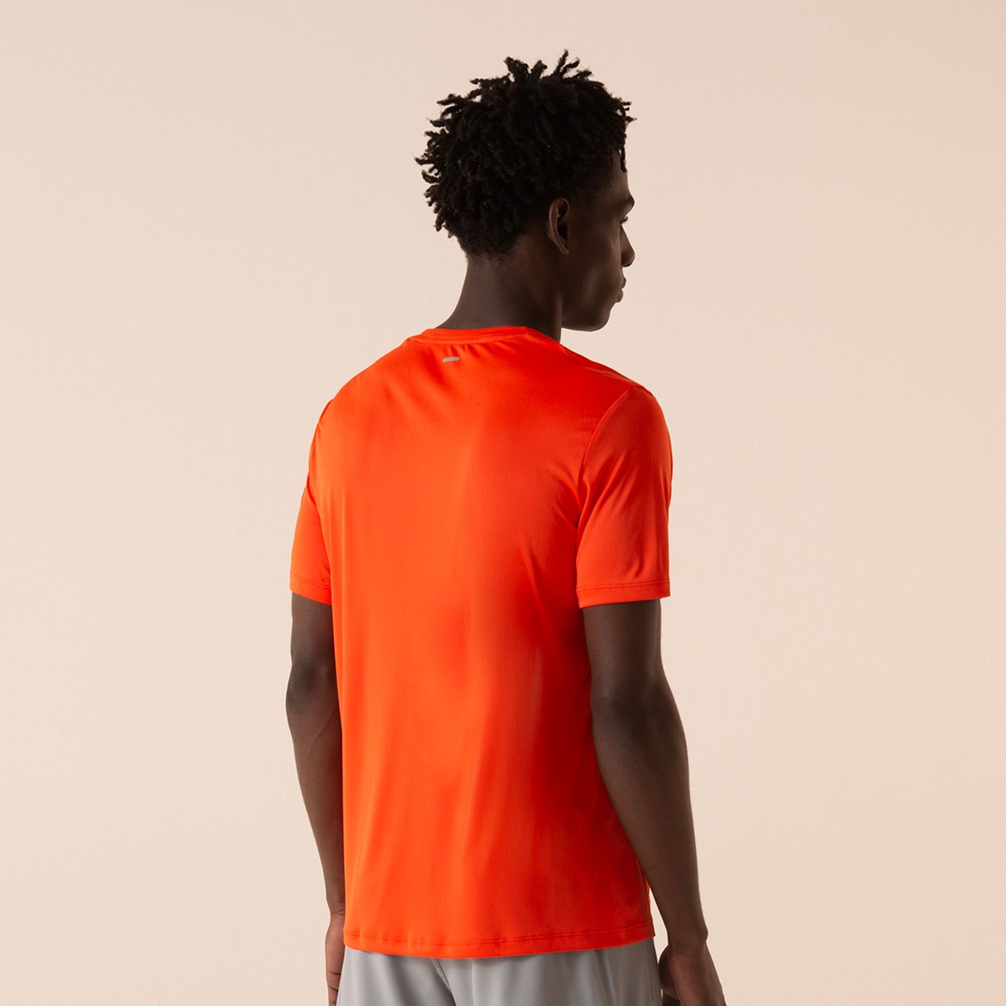 Camiseta Fila Reflective Core Run Masculina Laranja 2