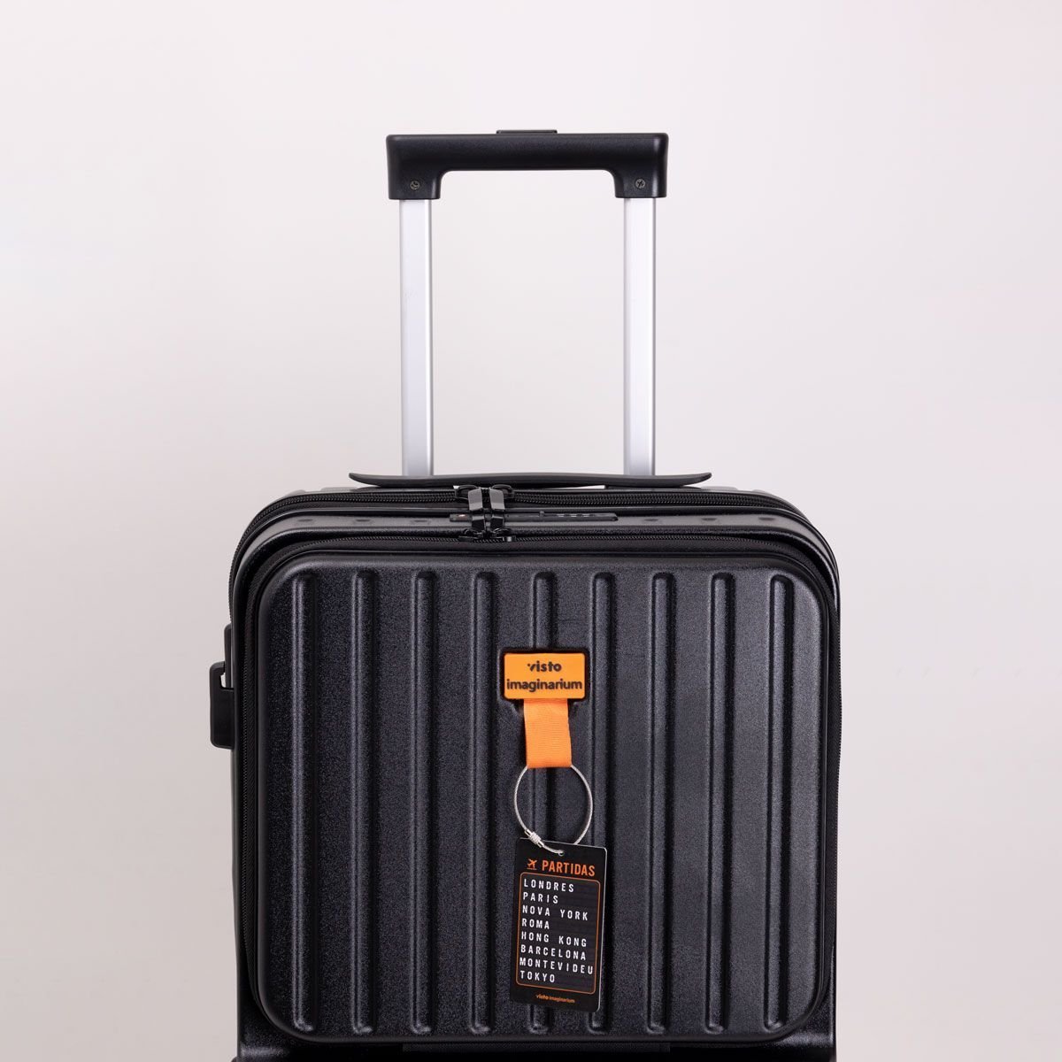 Mala de Viagem Preta Com Adesivos Preto 8