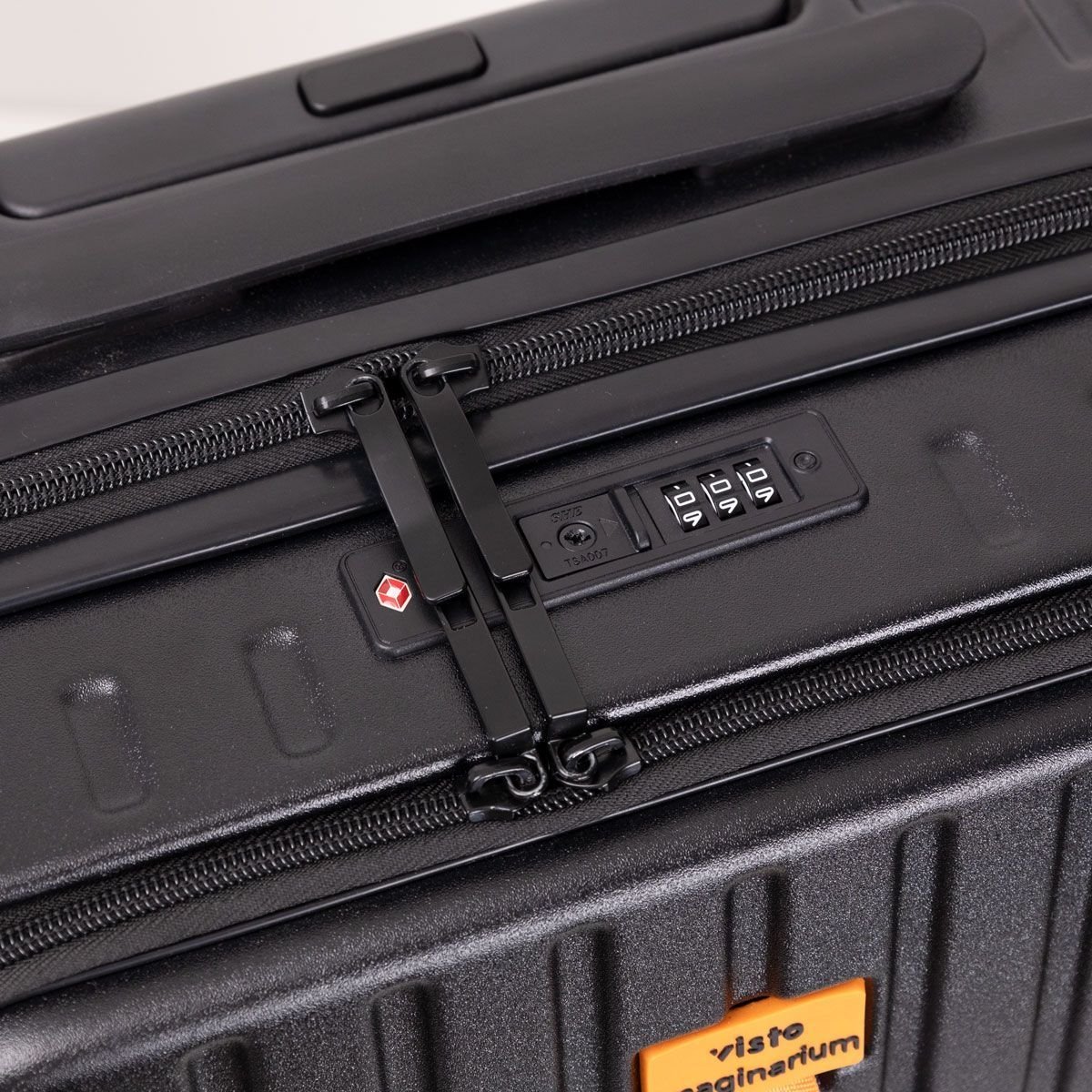 Mala de Viagem Preta Com Adesivos Preto 9